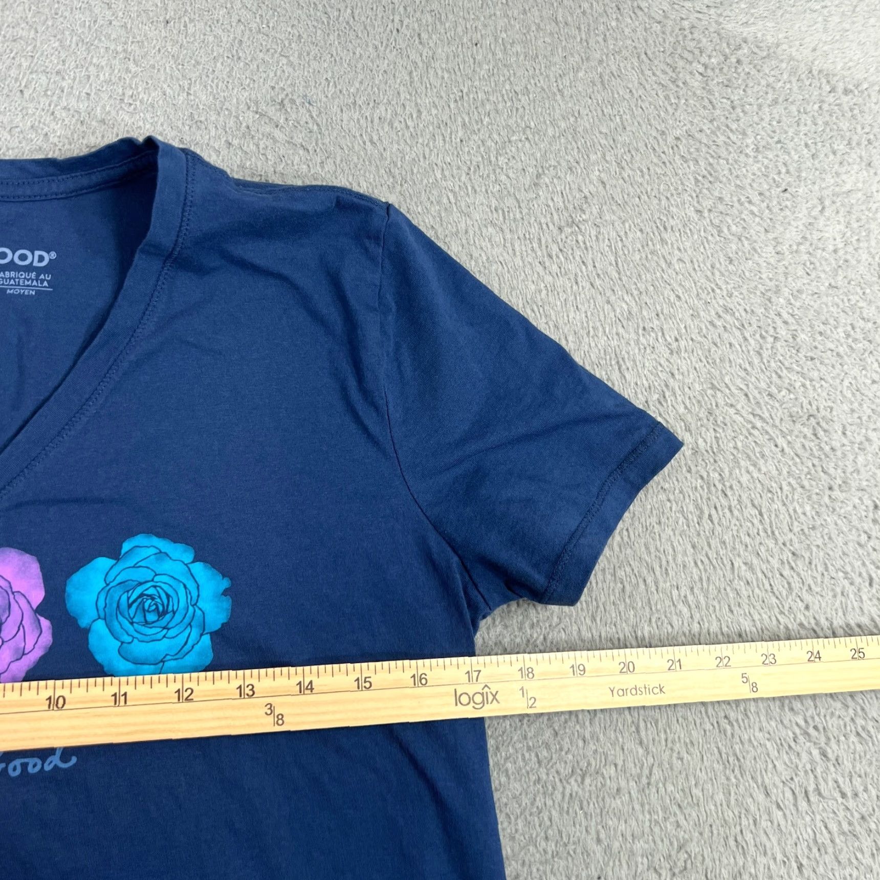 Life is Good VINTAGE Life is Good Women's T-Shirt M Floral Roses Navy Blue Cap Sleeve V-Neck Casual Size M / US 6-8 / IT 42-44 - 3 Thumbnail