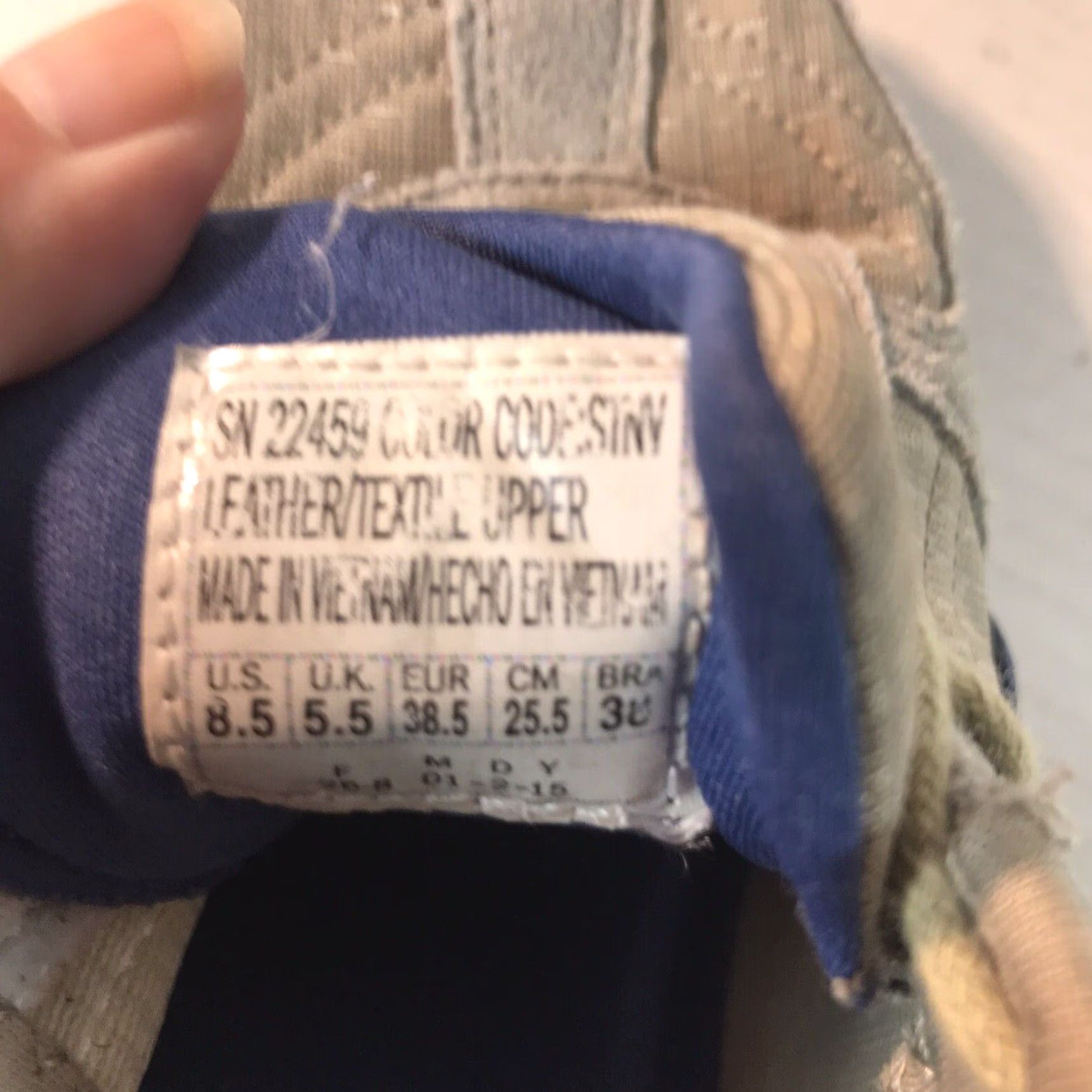 SKECHERS VINTAGE Skechers Relaxed Fit Women's Sneakers Low Top Athletic Size 8.5 Beige Blue Memory Foam Casual Size US 8.5 / IT 38.5 - 6 Thumbnail
