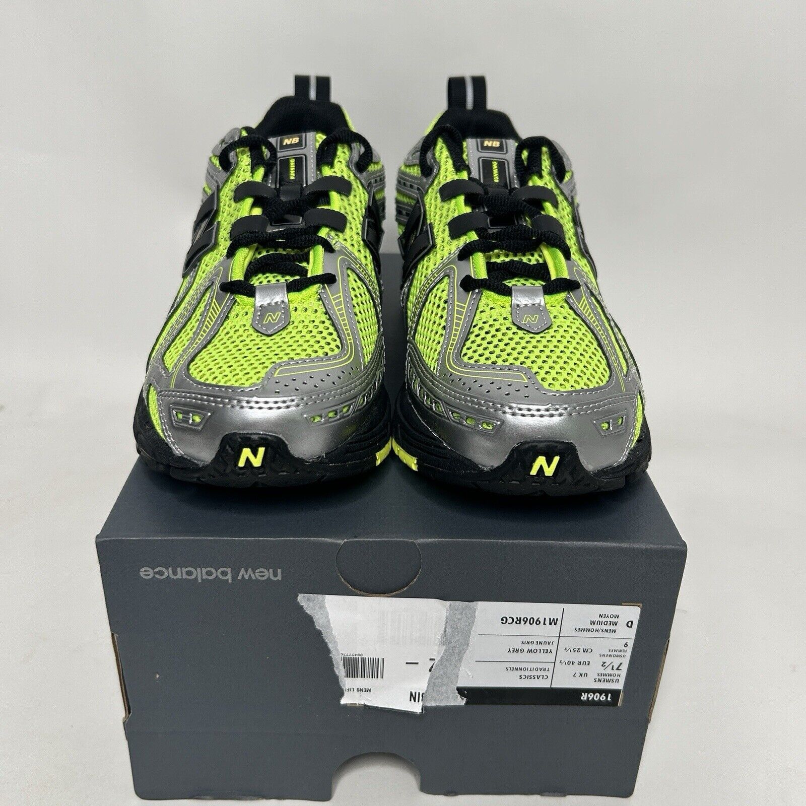 New Balance New Balance 1906R “Volt Black/Neon Green” 2024 Size US 9 / IT 39 - 2 Thumbnail