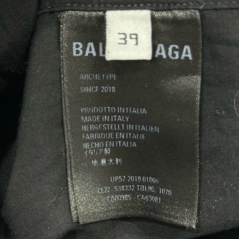 Balenciaga Balenciaga size 39 Bullet screen short sleeve shirt Size US S / EU 44-46 / 1 - 5 Thumbnail