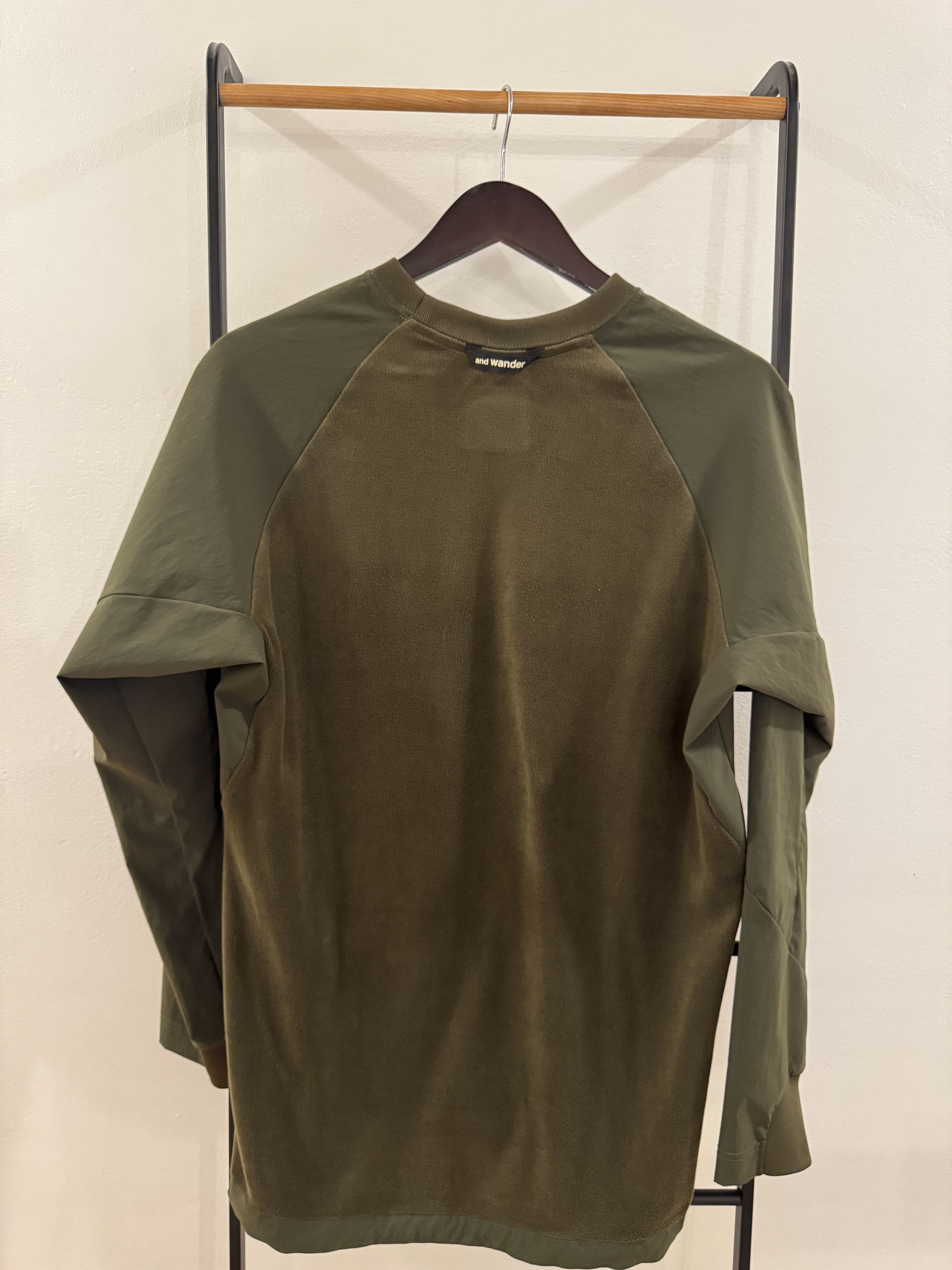 And Wander And wander reflective Raglan Crewneck Size US L / EU 52-54 / 3 - 2 Thumbnail