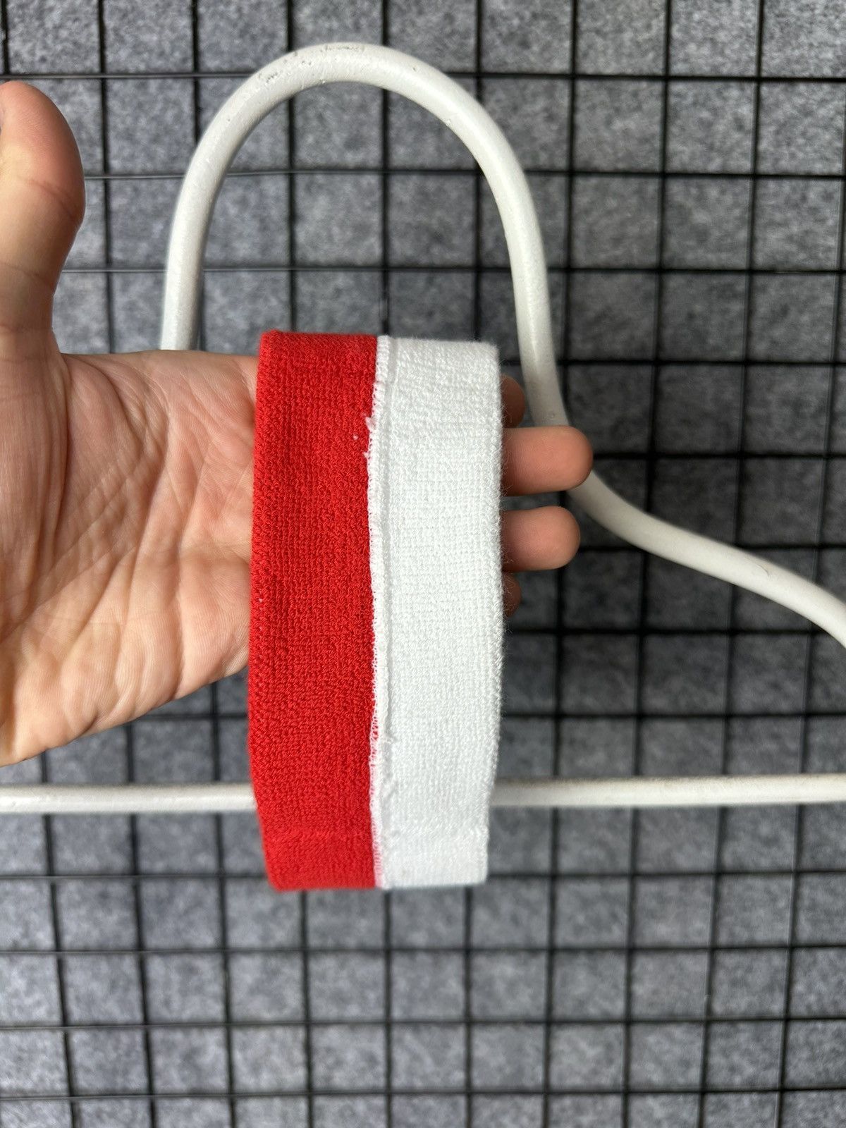 Vintage Nike Sportswear Embroidered Logo Striped Headband Size OS Size ONE SIZE - 2 Thumbnail