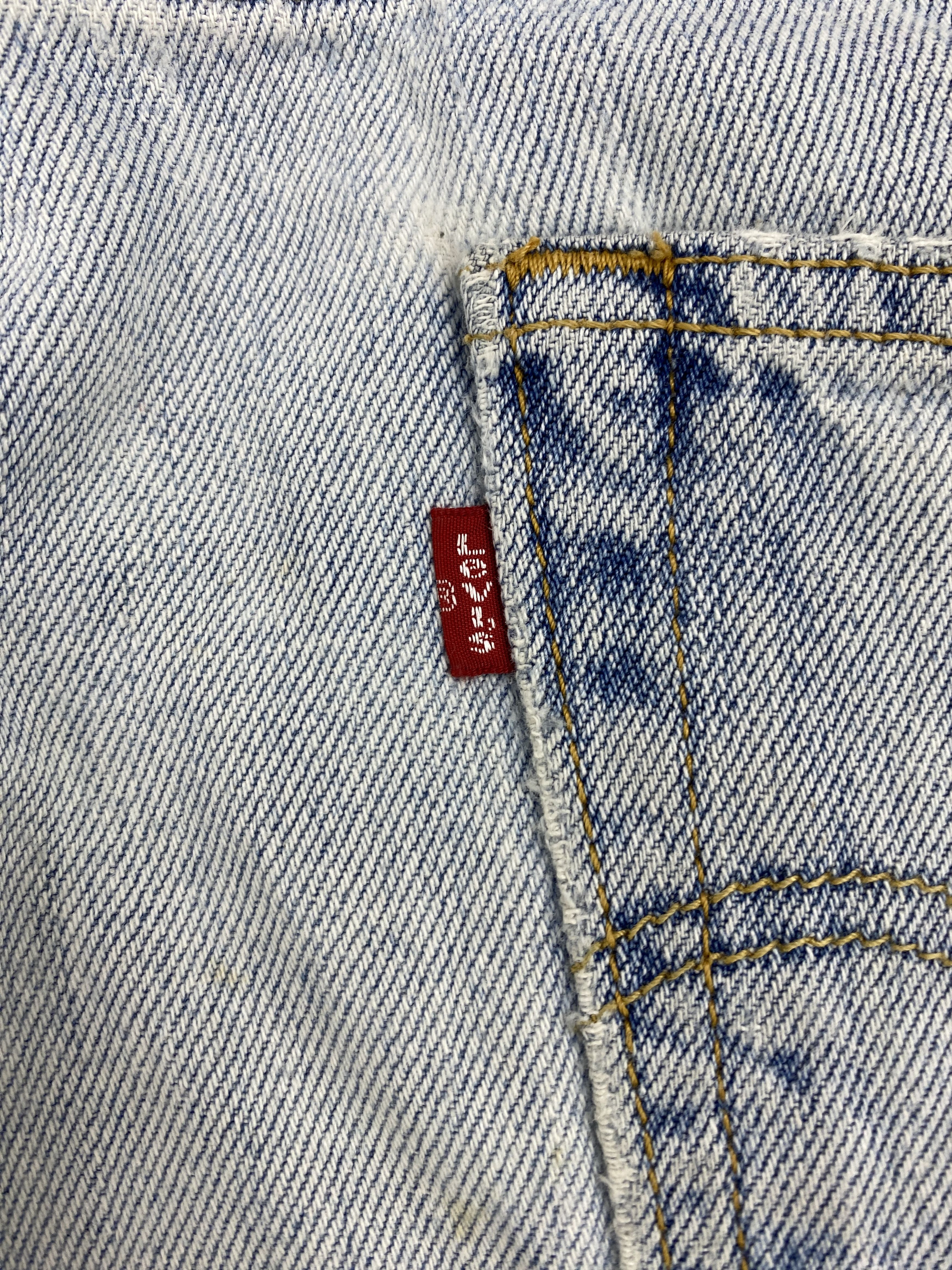 Levi's × Vintage Distressed Vintage Levis 550 Light Blue Washed Jeans Size US 31 - 6 Thumbnail