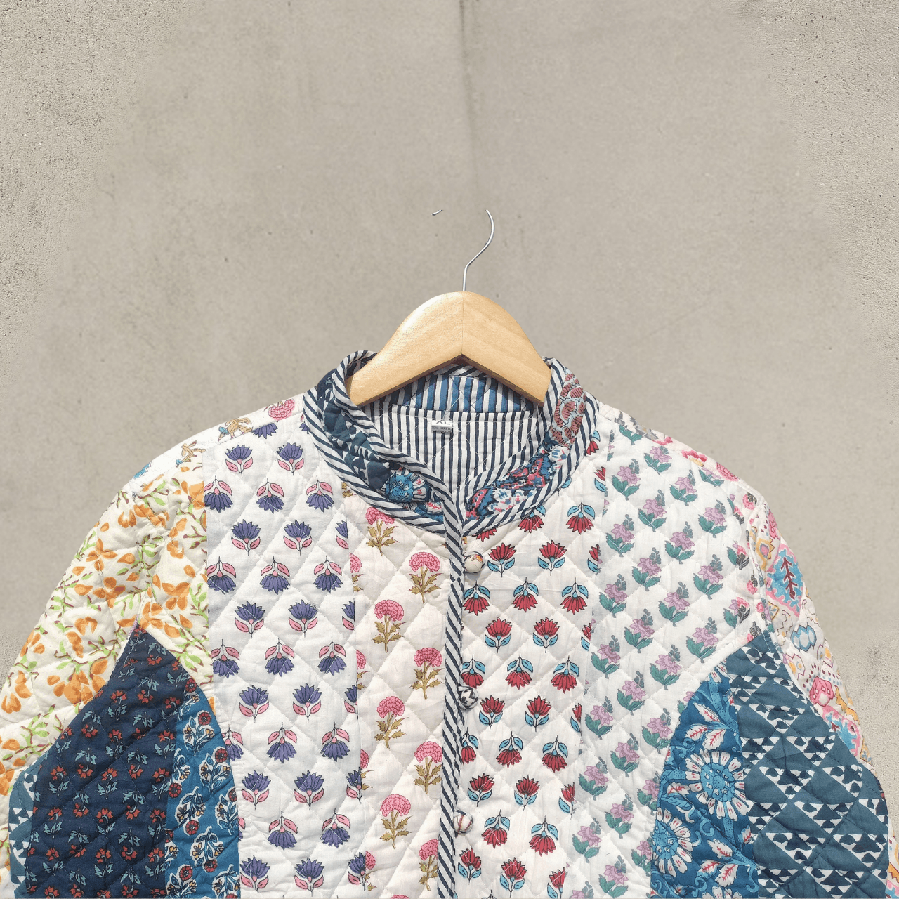 Handmade Quilted Jacket, Bohemian Winter Coat Reversible Short Jacket Size M / US 6-8 / IT 42-44 - 3 Thumbnail