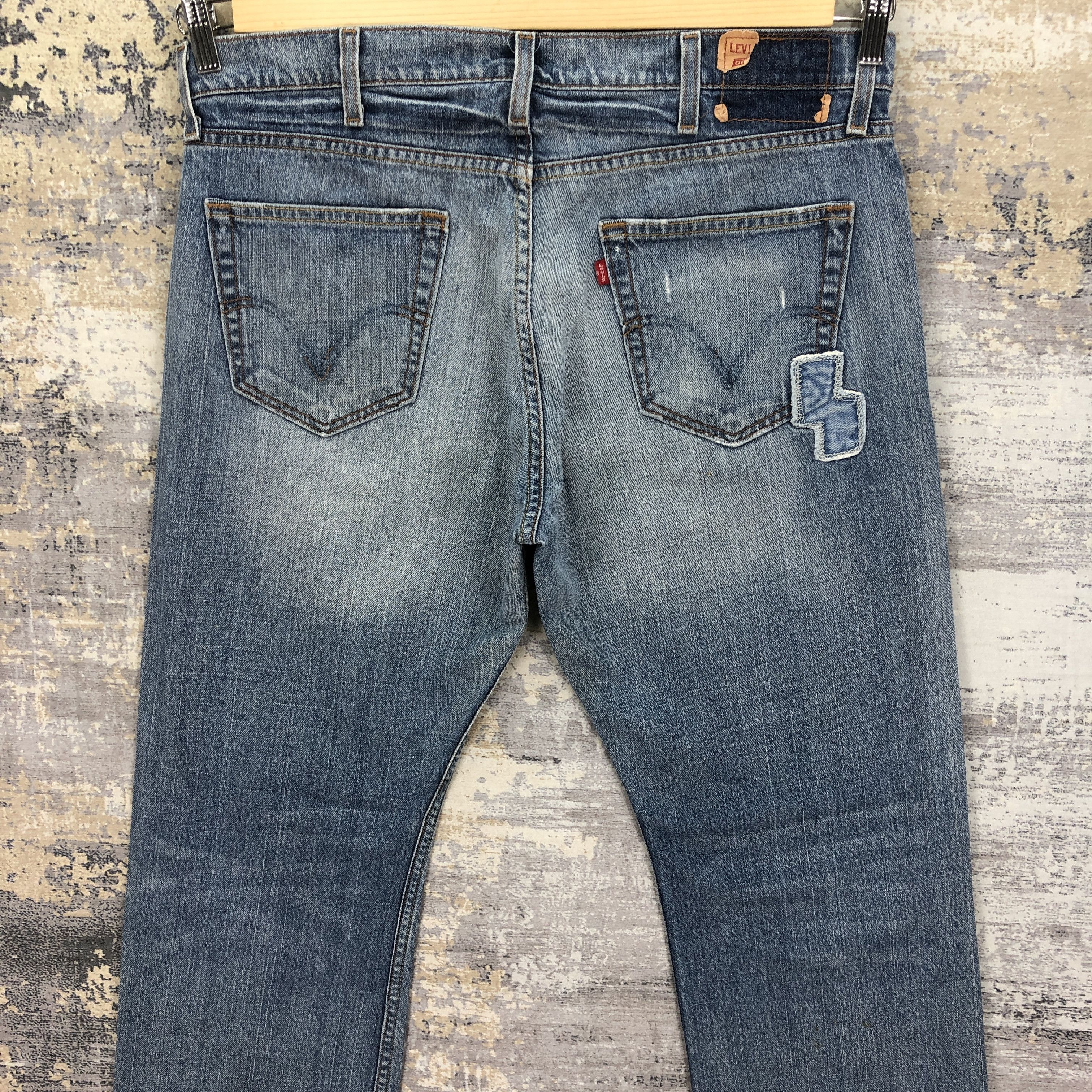 Levi's Vintage Distressed Levis 514 Jeans Levi's Light Wash Denim Size US 36 / EU 52 - 4 Thumbnail