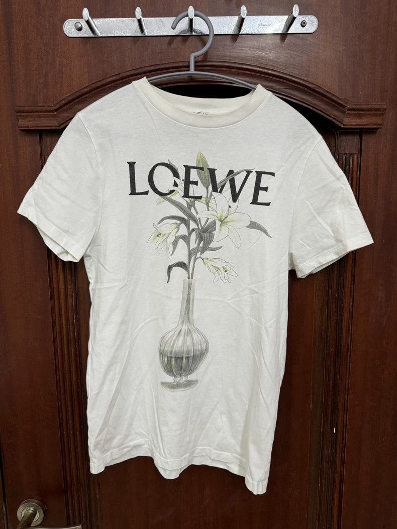 Loewe loewe white short sleeves 2504-Nextarrow Size US S / EU 44-46 / 1 - 1 Thumbnail