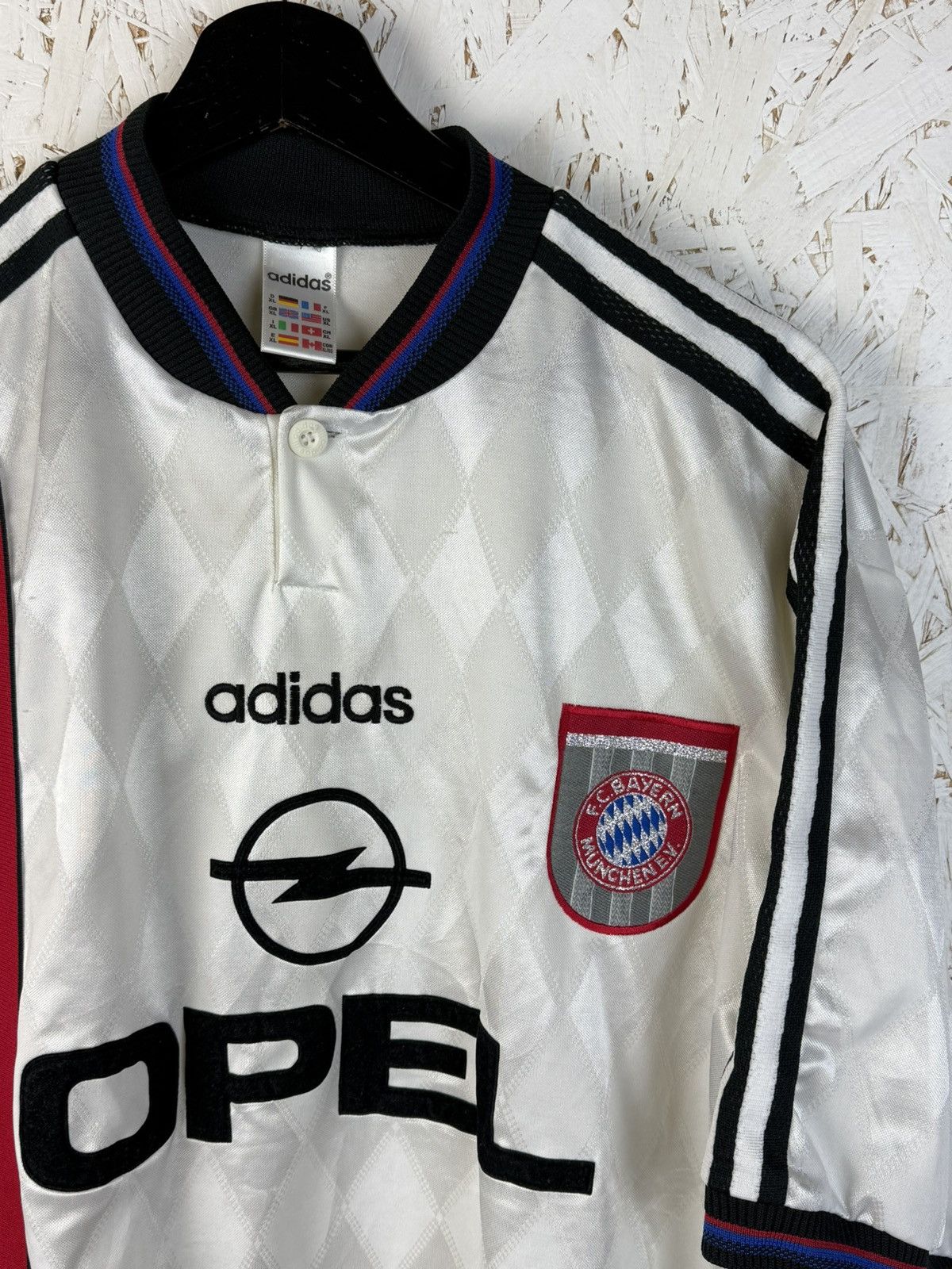 Adidas 90s Adidas FC Bayern Munchen 1996/97/98 Away Soccer Jersey Size US XL / EU 56 / 4 - 2 Thumbnail