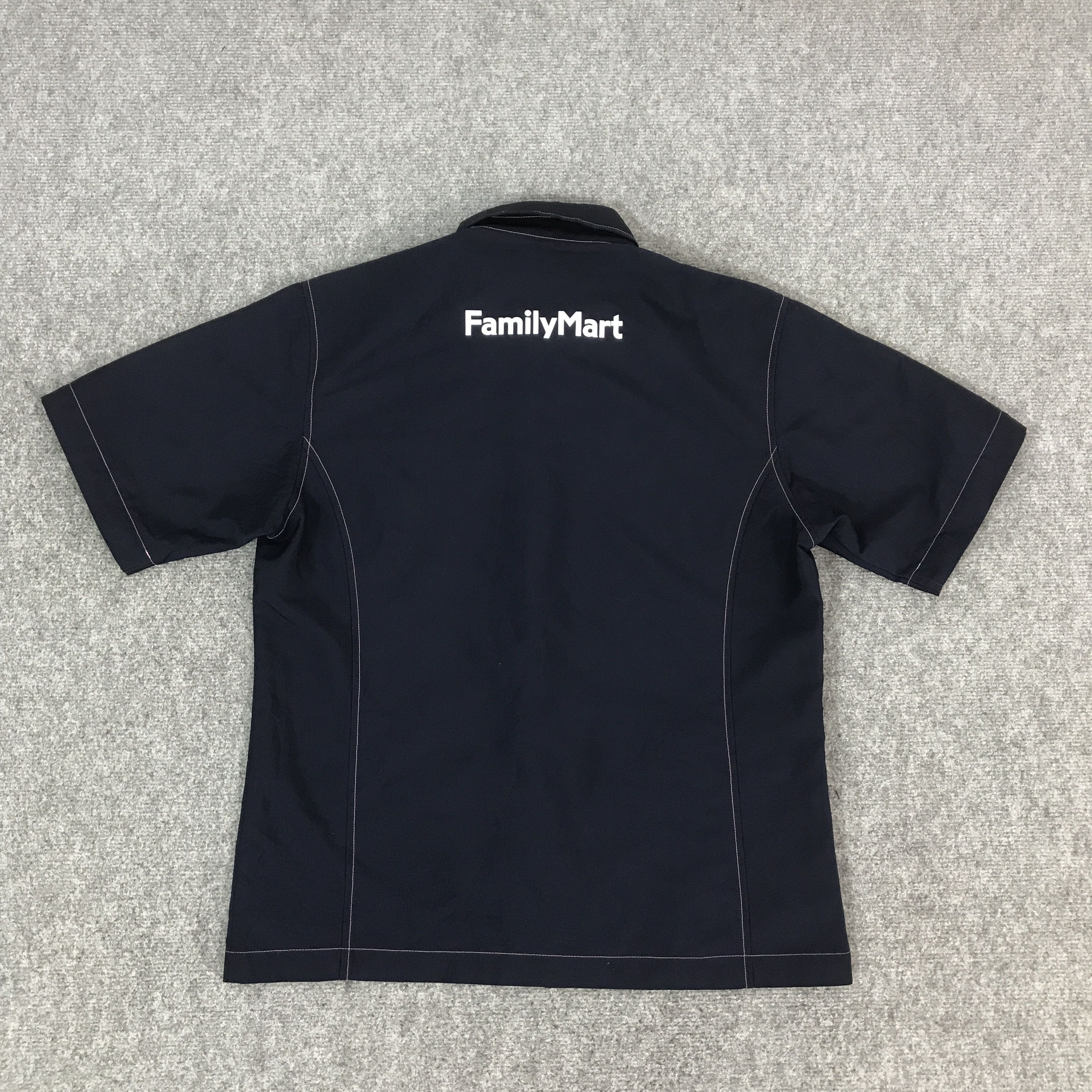 Japanese Brand FAMILY MART JAPAN UNIFORM SHIRT JACKET K64B18 Size US M / EU 48-50 / 2 - 1 Thumbnail