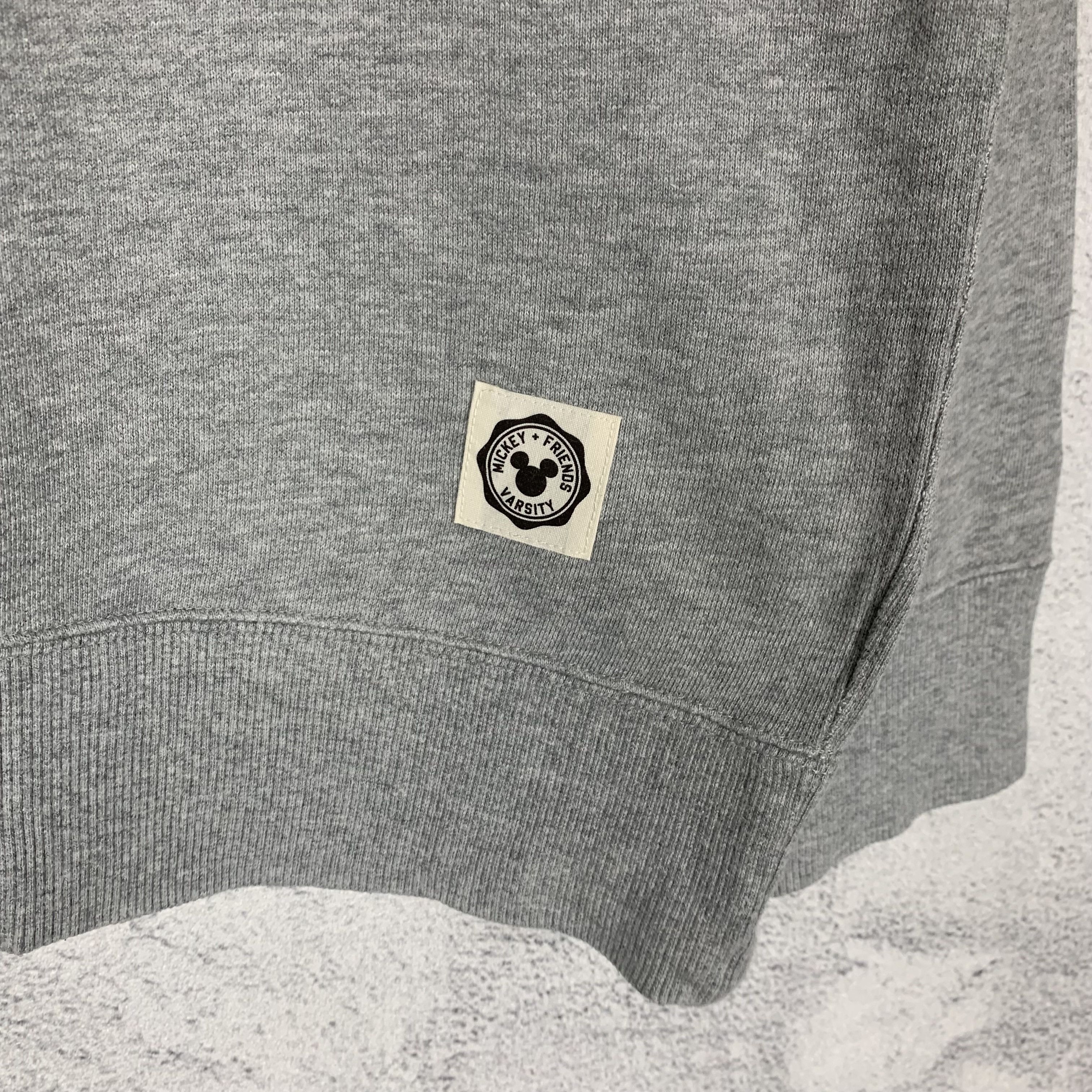 Disney Uniqlo x Mickey Mouse Disney Sweatshirt Crewneck Size US L / EU 52-54 / 3 - 4 Thumbnail