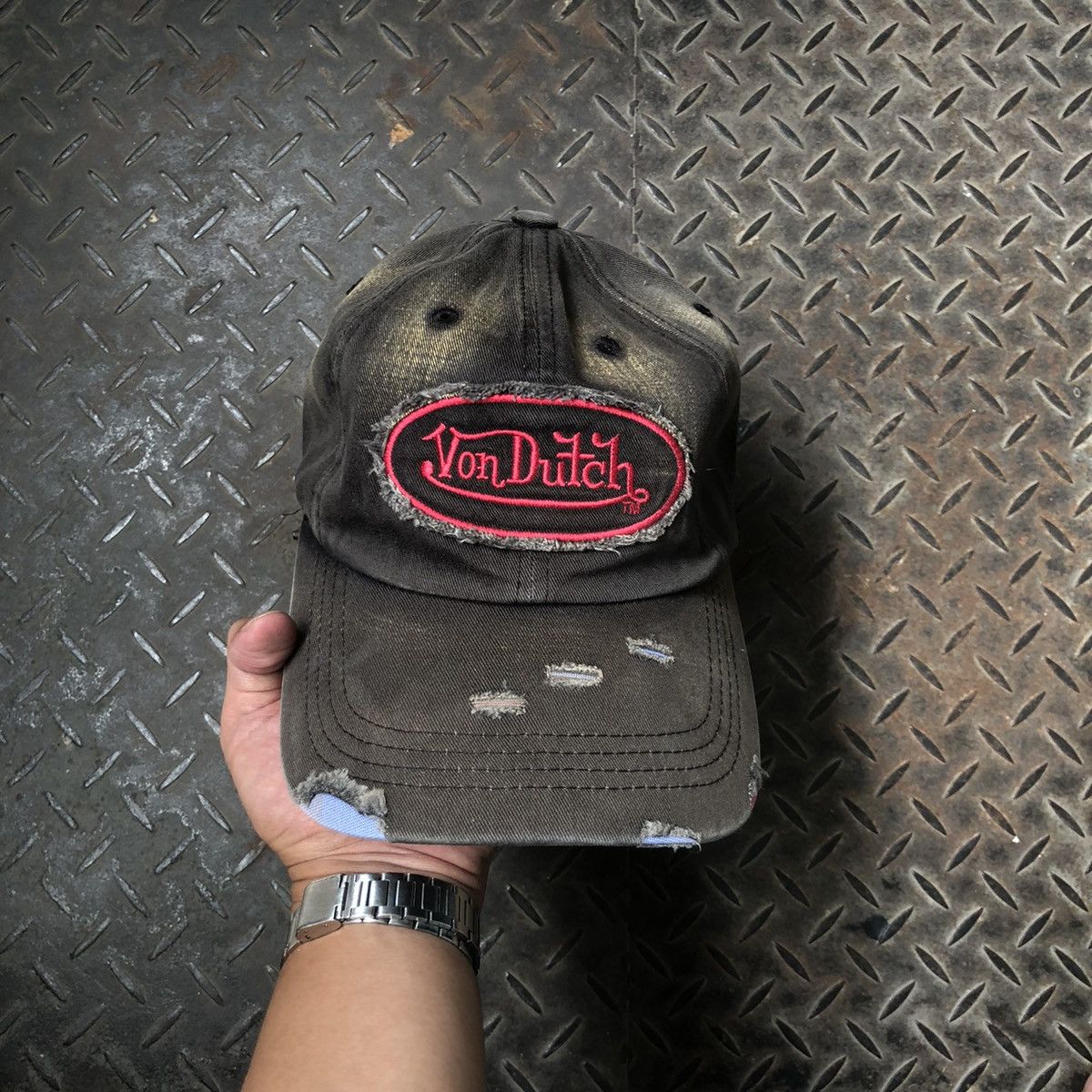 Japanese Brand 🚫 SOLD 🚫 Von Dutch Ripped Distressed Hat Denim Size ONE SIZE - 1 Thumbnail