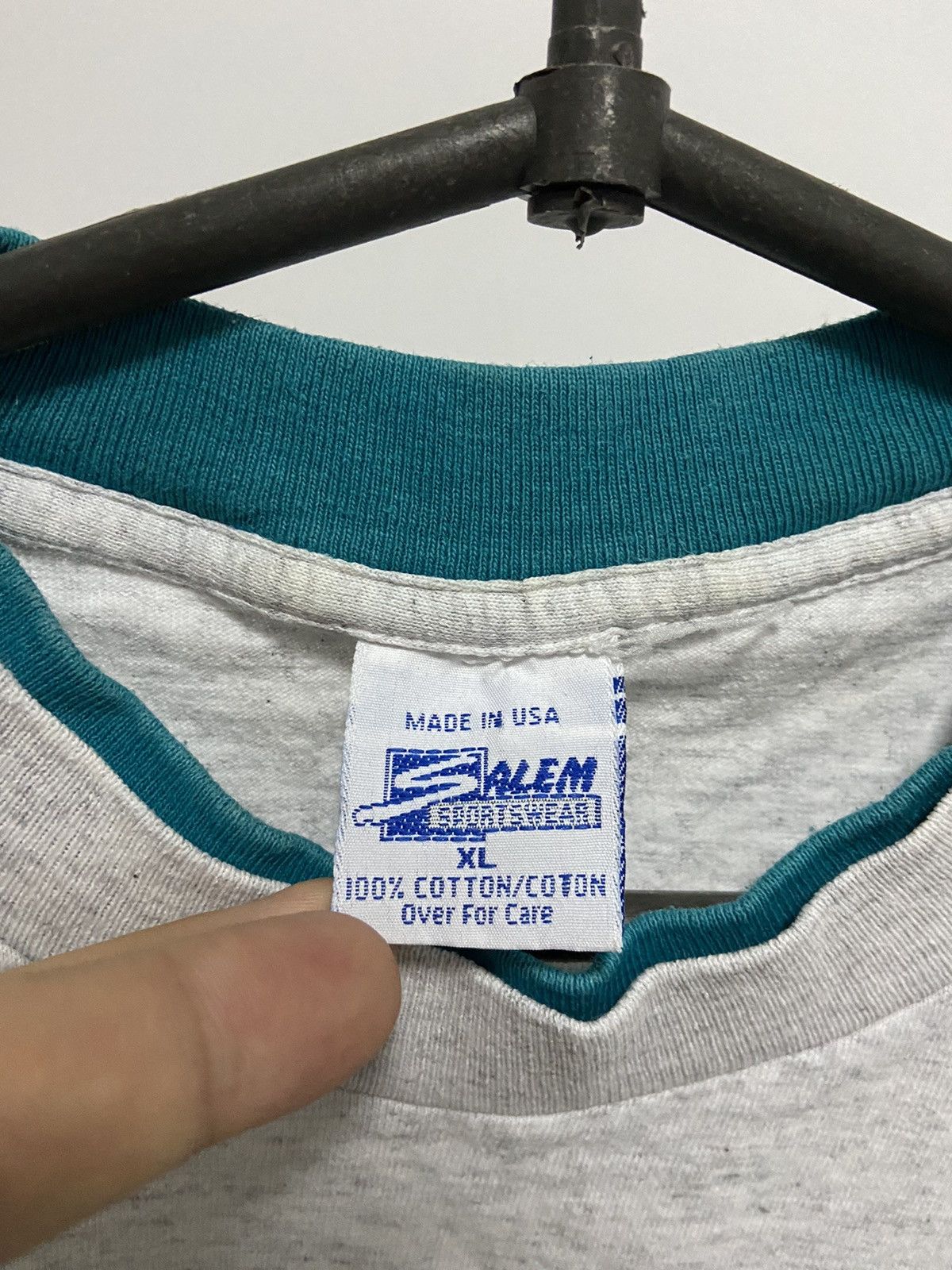NFL USA Miami Dolphins big logo NFL 1991 vintage 🏉 Size US XL / EU 56 / 4 - 5 Thumbnail