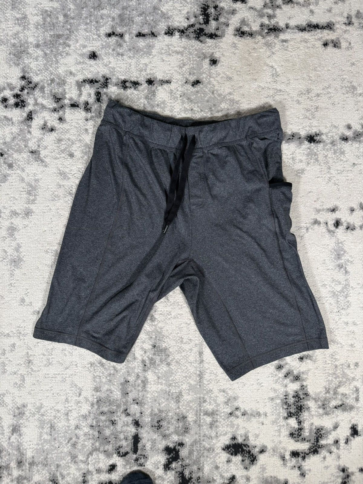 Lululemon Lululemon Athletic Gym Gray Shorts Size US 36 / EU 52 - 1 Thumbnail