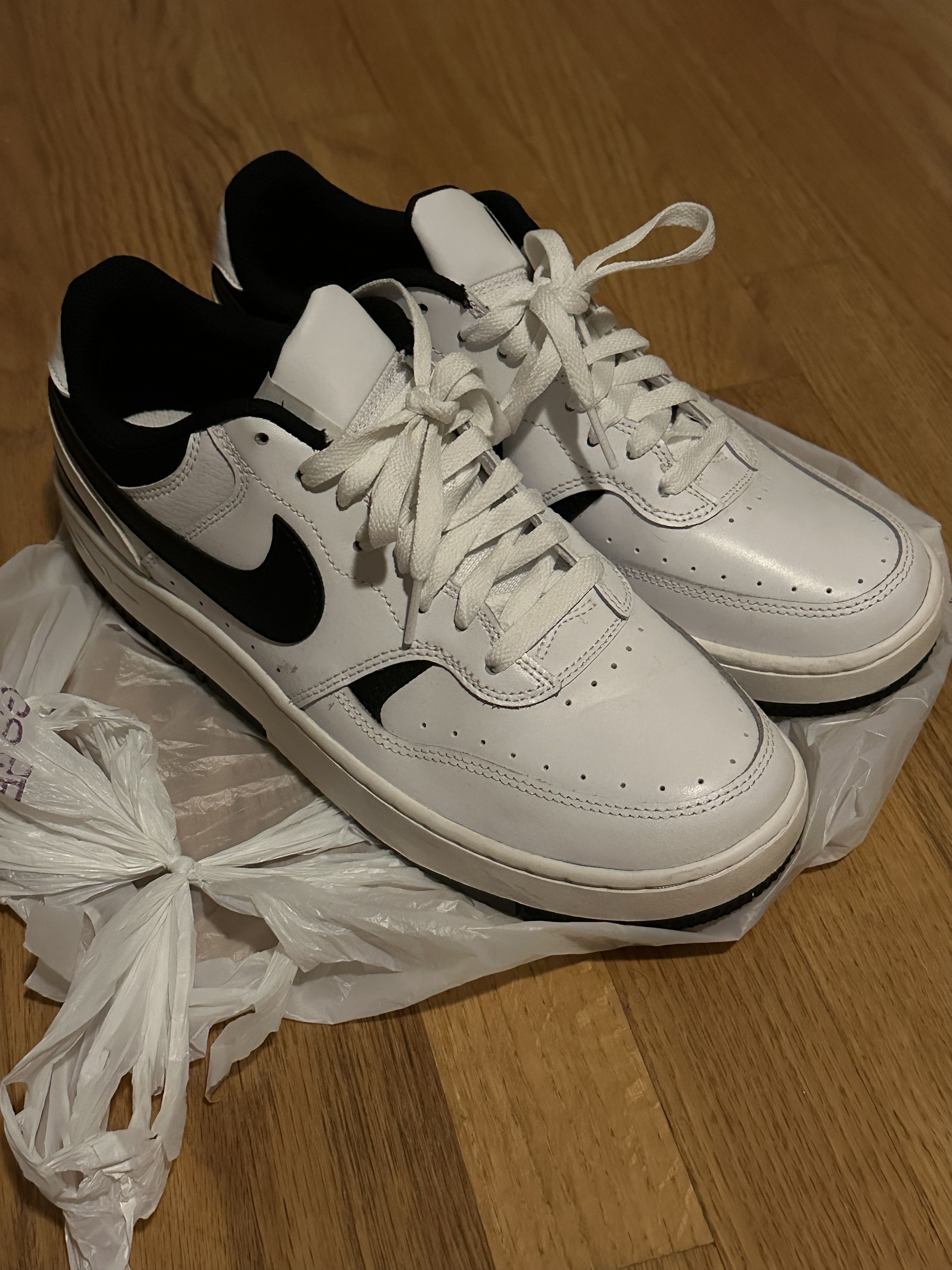 Nike Nike Gamma Force White/Black Women's Size 11 - DX9176-100 Size US 9.5 / IT 39.5 - 5 Thumbnail