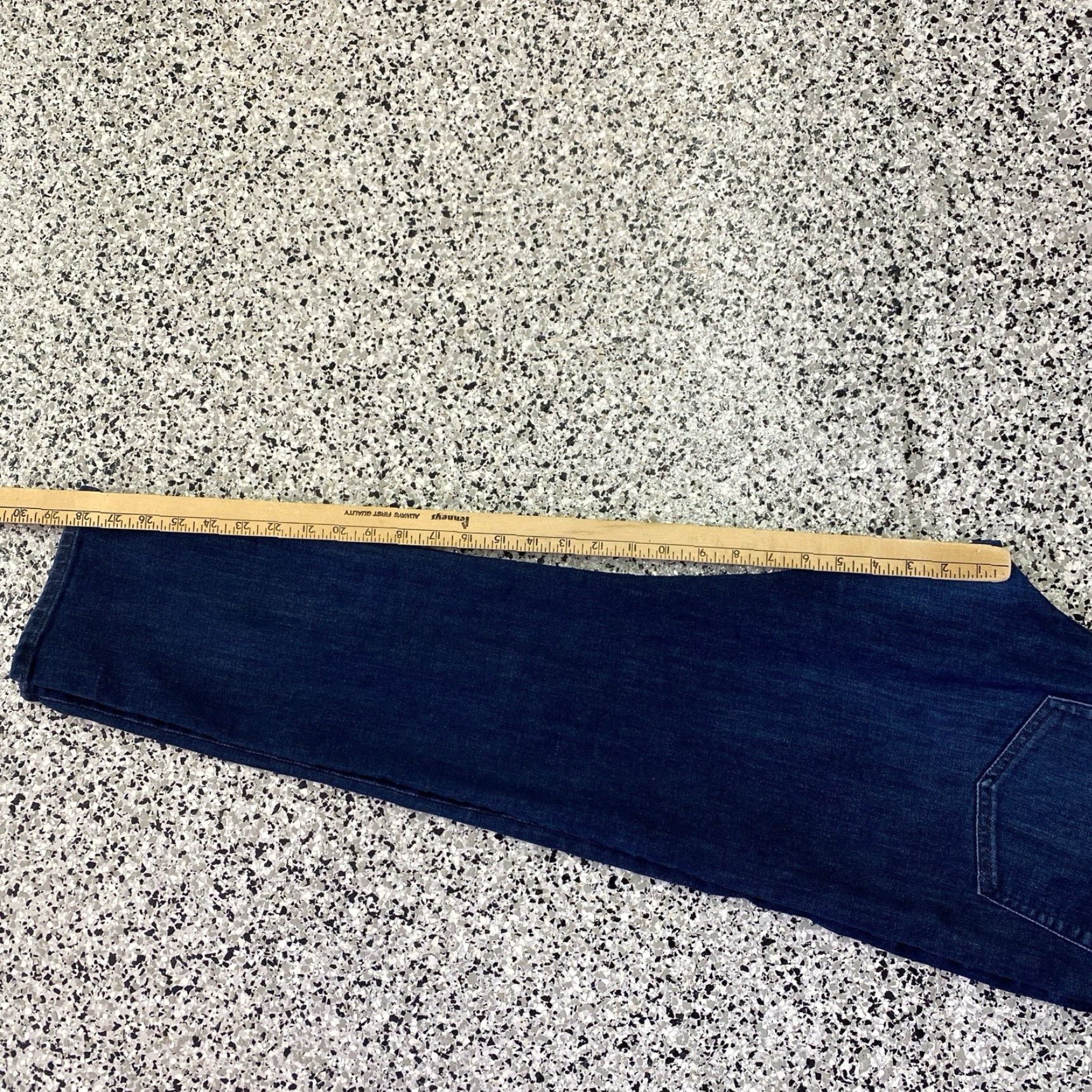 Madewell Madewell Athletic Slim Jeans Mens 31x30 Blue Medium Wash Straight Denim Pants Jeans 5-Pocket Design Copper Logo Pockets Regular Rise Mid Size US 31 - 6 Thumbnail