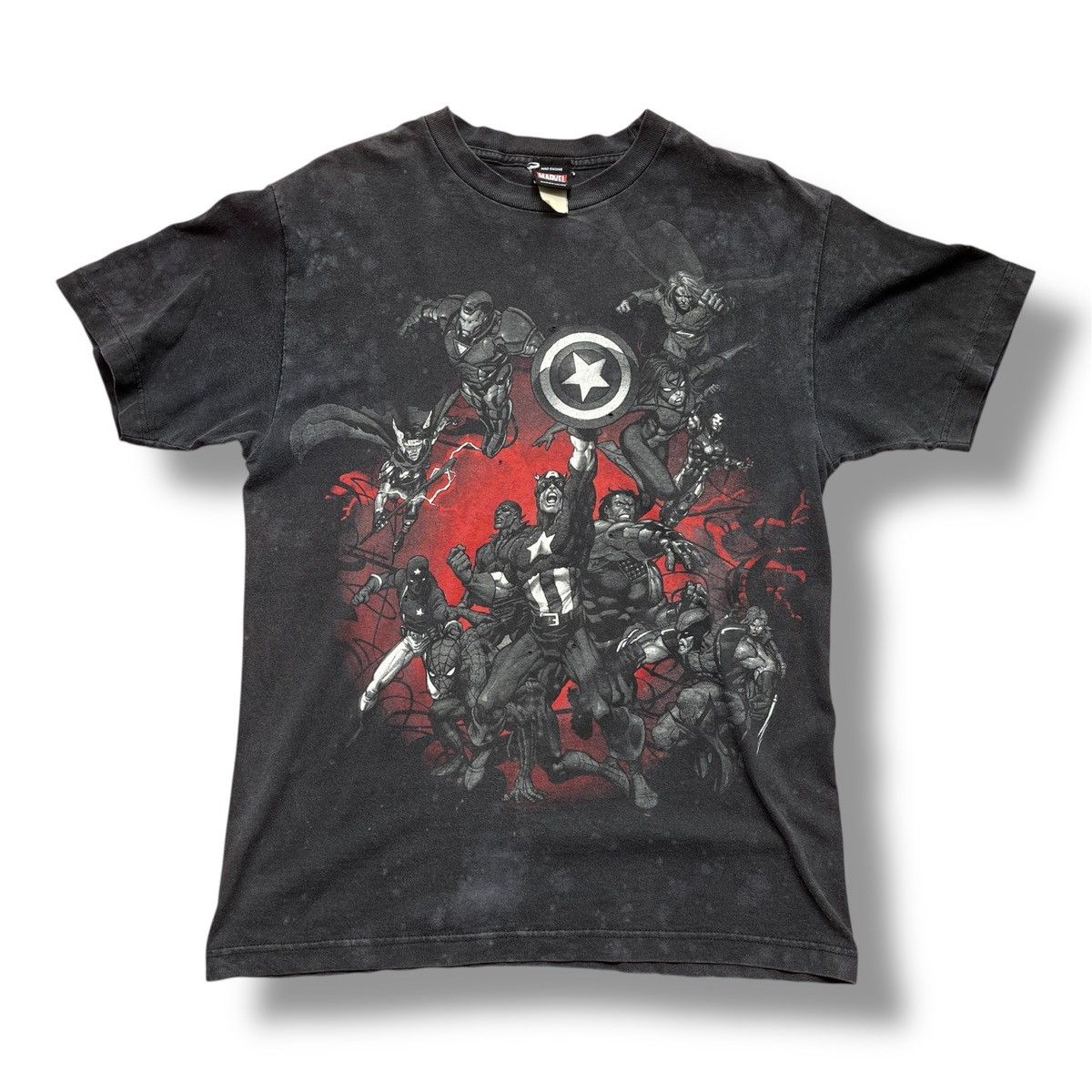 Mad Engine VINTAGE Y2K DISTRESSED FADED THE AVENGERS MARVEL TSHIRT Size US M / EU 48-50 / 2 - 3 Thumbnail