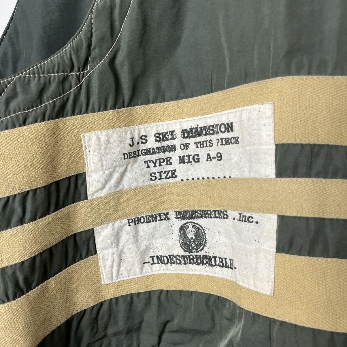 JET SET RARE JETS / JETSET Tactical Utility Vest — TYPE MEG A-9 Size US M / EU 48-50 / 2 - 13 Thumbnail
