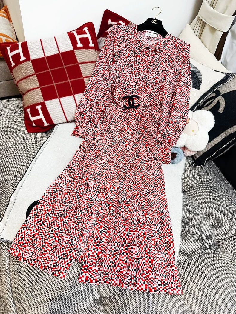 Chanel Chanel 17b red mosaic large double C belt dress long skirt Size XXS / US 00 / IT 34 - 3 Thumbnail