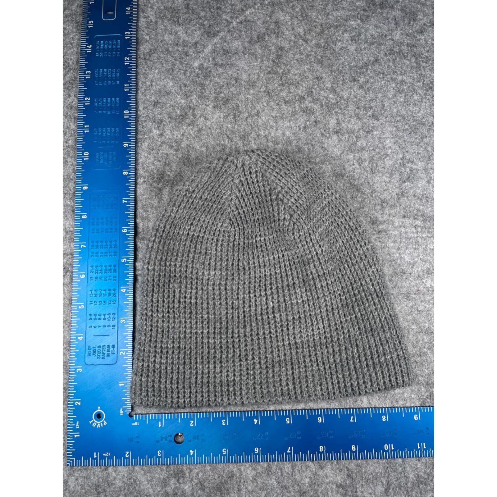 Aeropostale Aeropostale Shield Logo Beanie Toque Adult Gray Knit Acrylic Skater Outdoors Hat Beanie Mens Knit Aero Shield Logo Beanie Gray Adult One Size Beanie Size ONE SIZE - 4 Thumbnail
