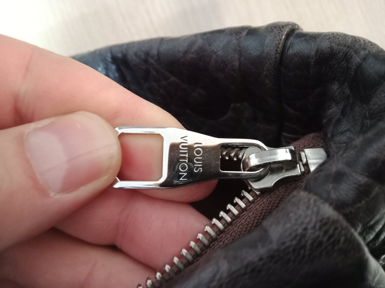 Louis Vuitton Louis Vuitton Size ONE SIZE - 6 Thumbnail