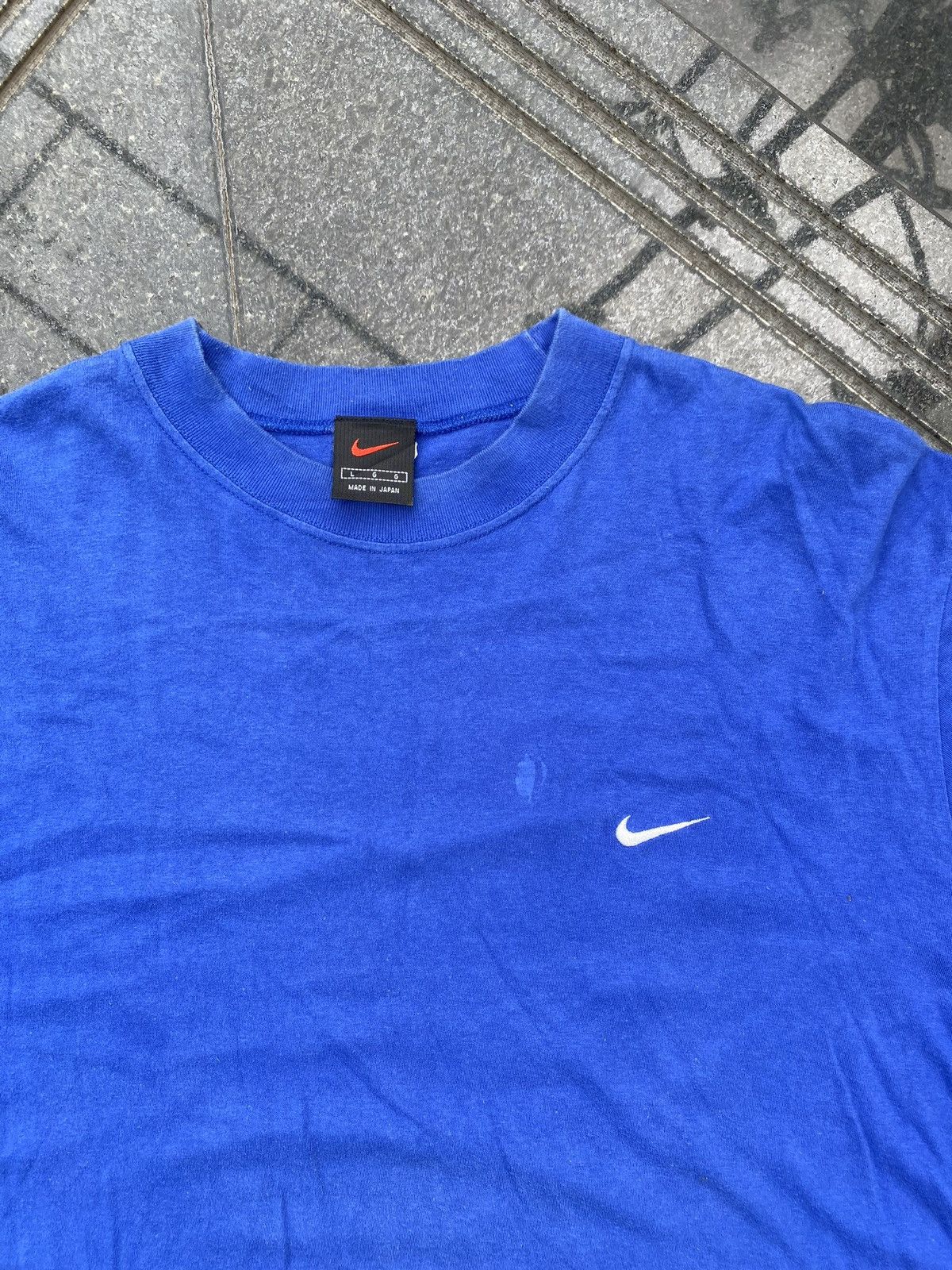 Nike × Vintage 90’s NIKE RARE SWOOSH Y2K RETRO LOGO TEE TSHIRT Size US L / EU 52-54 / 3 - 2 Thumbnail