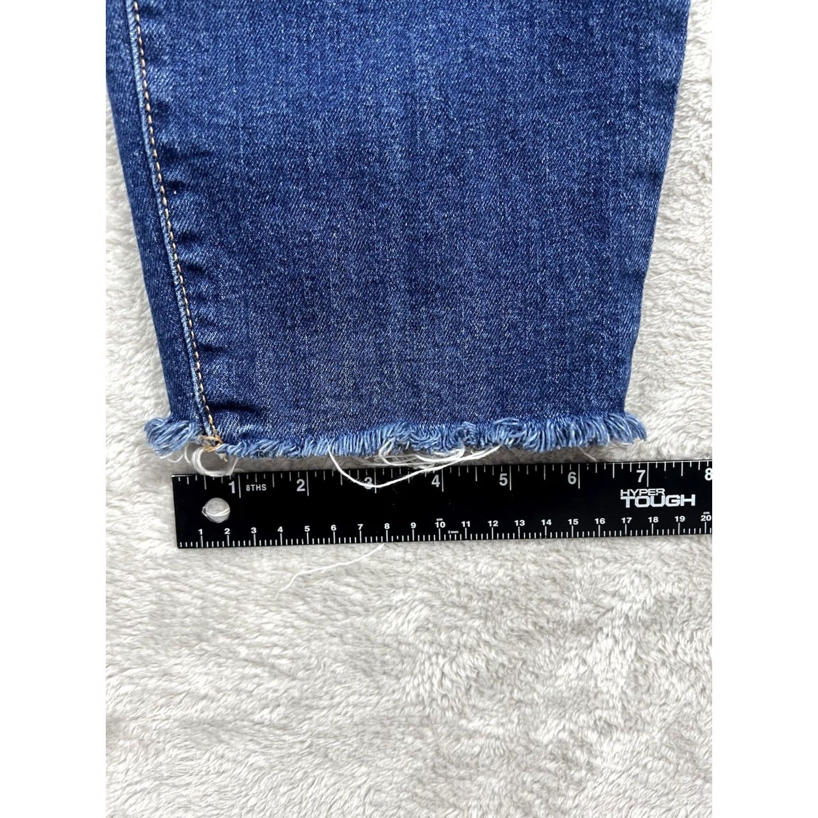 Old Navy Old Navy Womens Slim Jeans Straight Hi-Rise Med Denim 16P Blue Petite Slim Pockets 25in Inseam Womens Jeans Size 38" / US 16 / IT 52 - 6 Thumbnail
