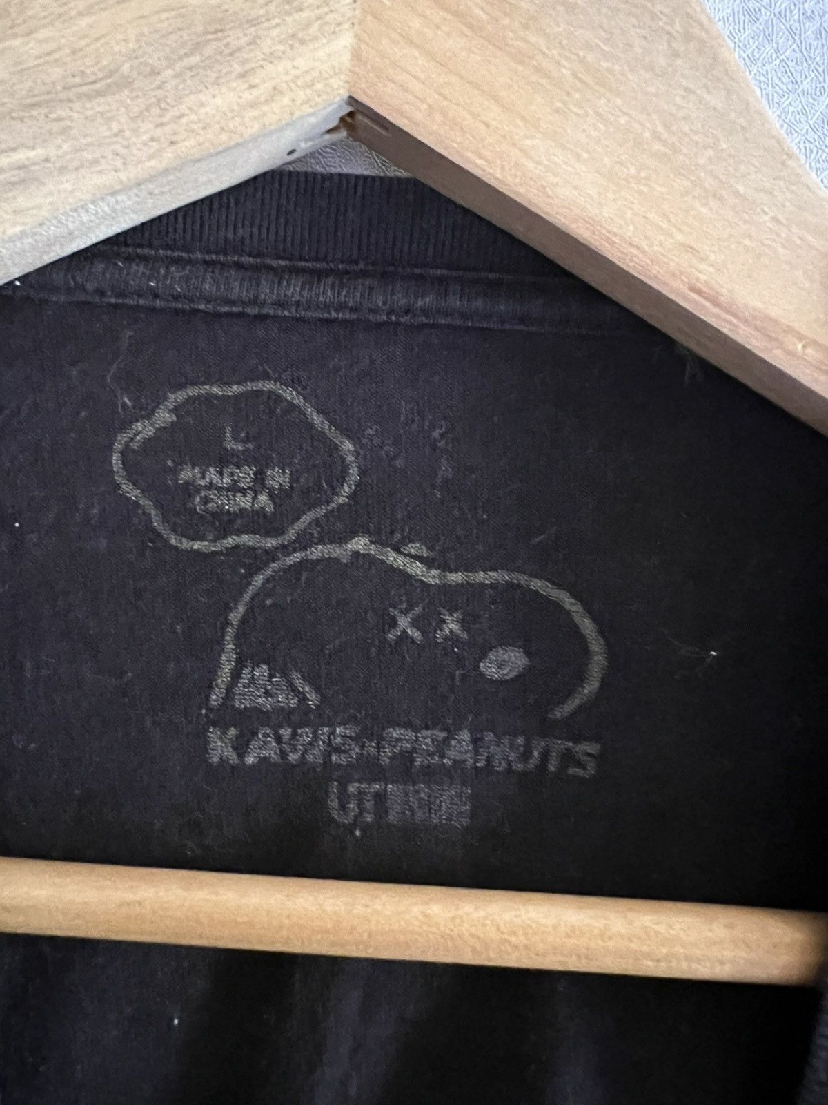 Kaws × Peanuts KWASxPEANUTS T-shirt Size US L / EU 52-54 / 3 - 3 Thumbnail