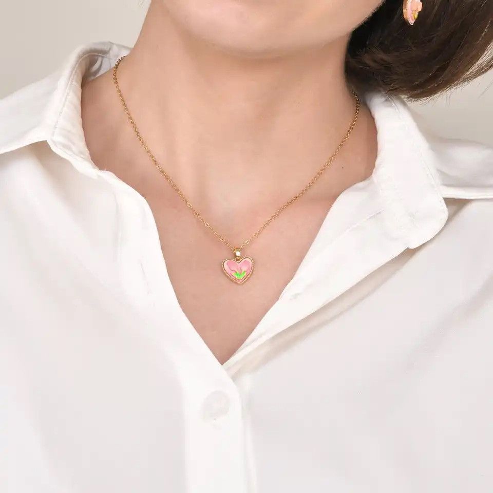 Other Dainty Tulip Necklace Size ONE SIZE - 3 Thumbnail