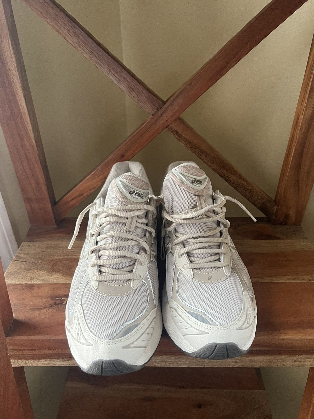 image of Asics Gt-2160 Shoes in Oatmeal, Men's (Size 9.5)