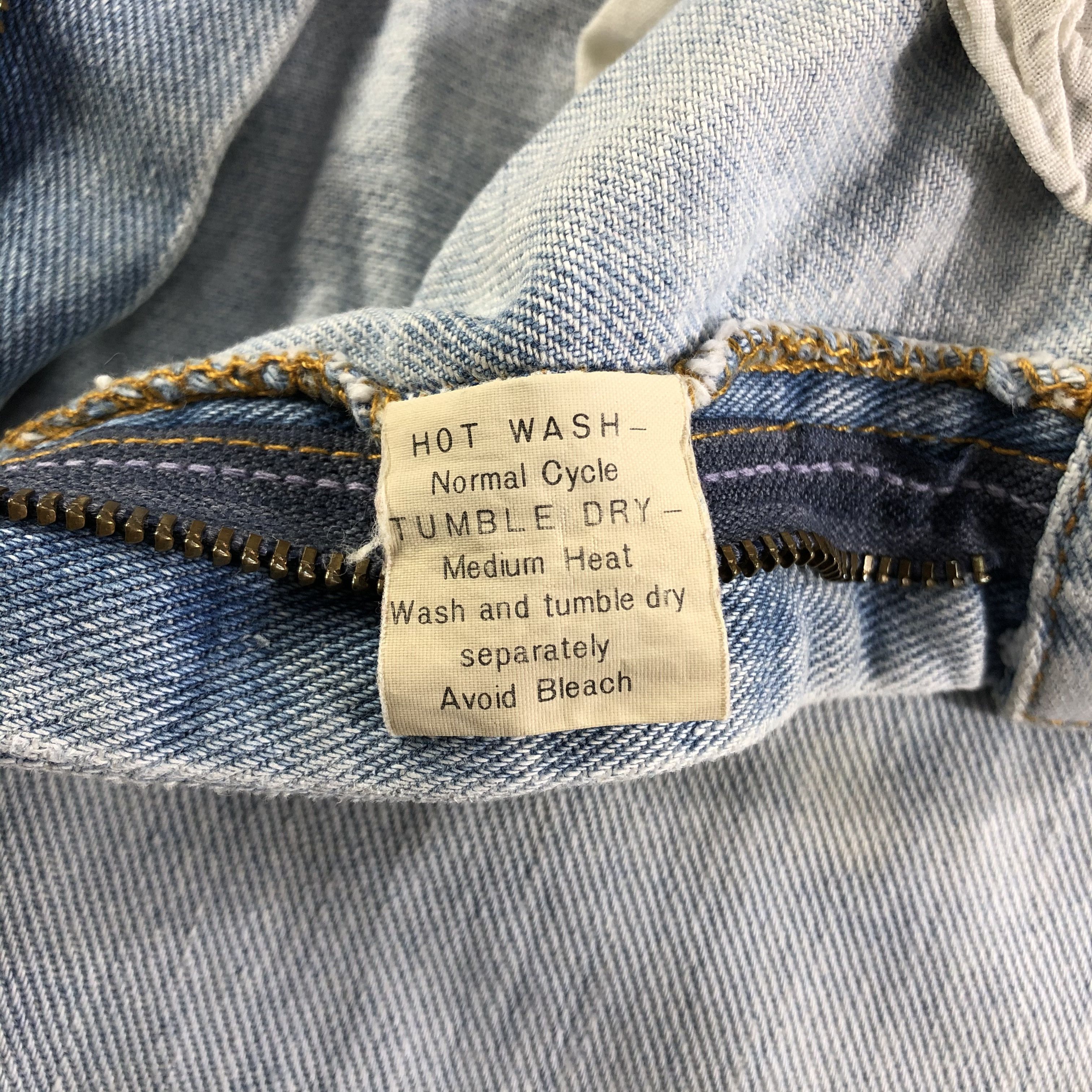 Lee × Vintage Vintage 90s Light Wash Lee Jeans-JM3250 Size US 30 / EU 46 - 9 Thumbnail