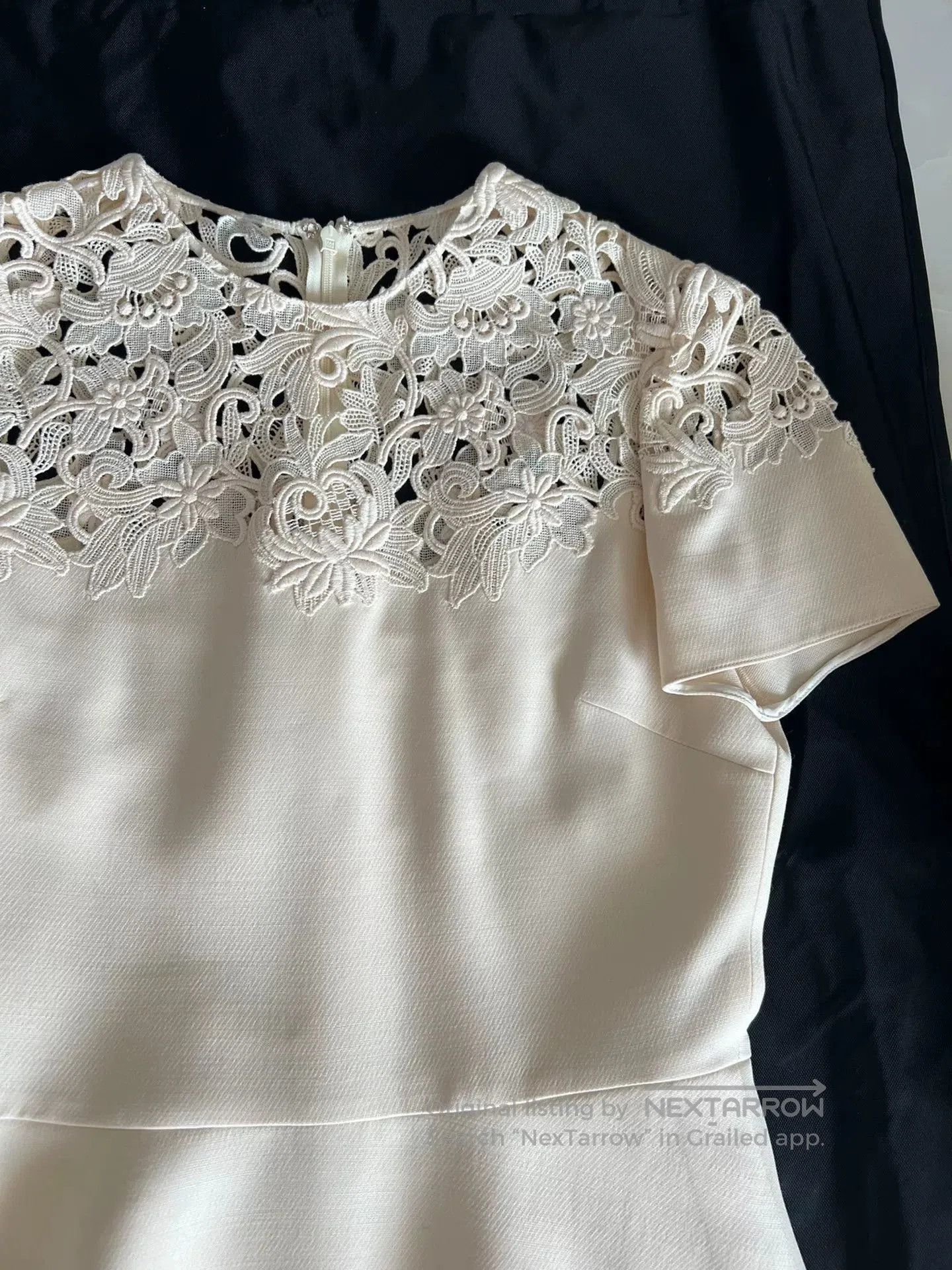 Valentino Valentino Beige Short. Size US M / EU 48-50 / 2 - 2 Thumbnail
