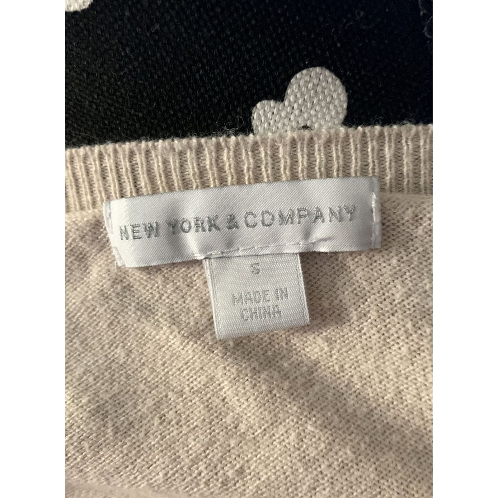 Vintage New York & Company Cardigan Sweater Women’s Tan Beige Gold Stud Detail Size S Knit Cotton Rayon Nylon Size S / US 4 / IT 40 - 6 Thumbnail