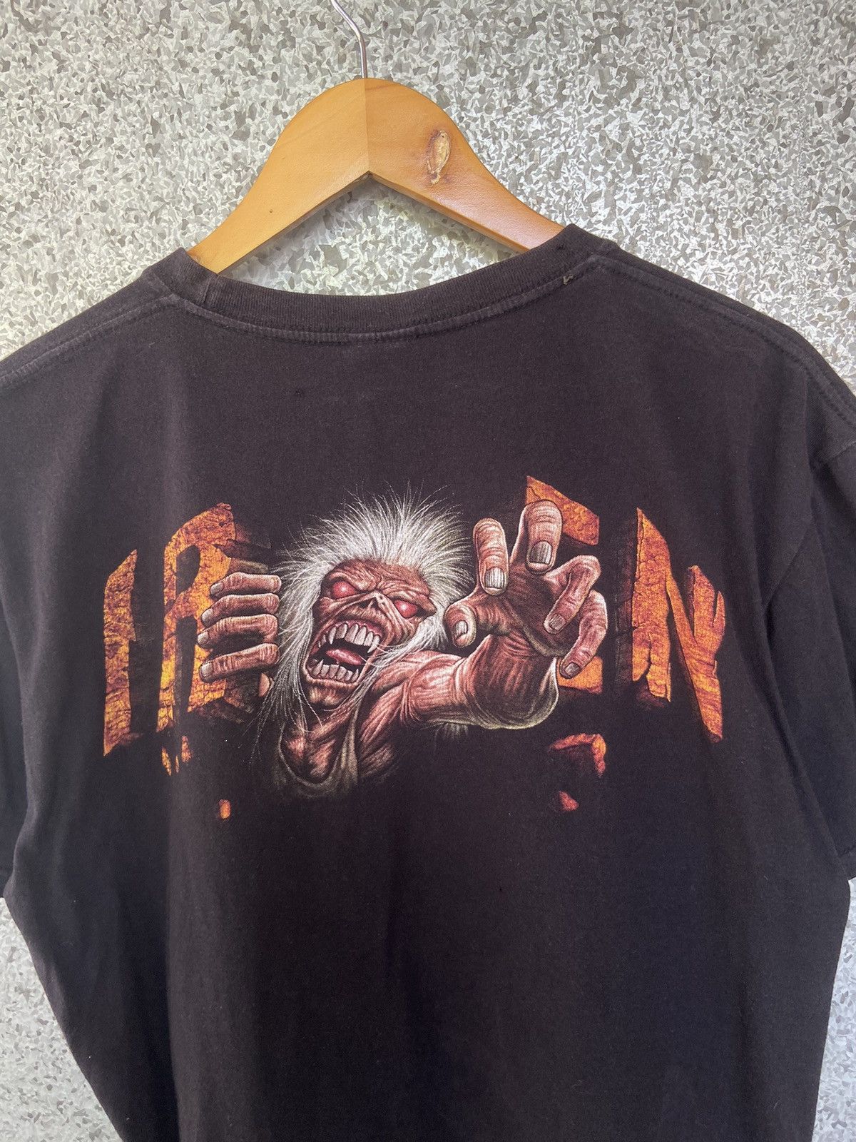 Band Tees 🔥 Vintage 90s Vintage Iron Maiden t shirt distressed Size US L / EU 52-54 / 3 - 3 Thumbnail