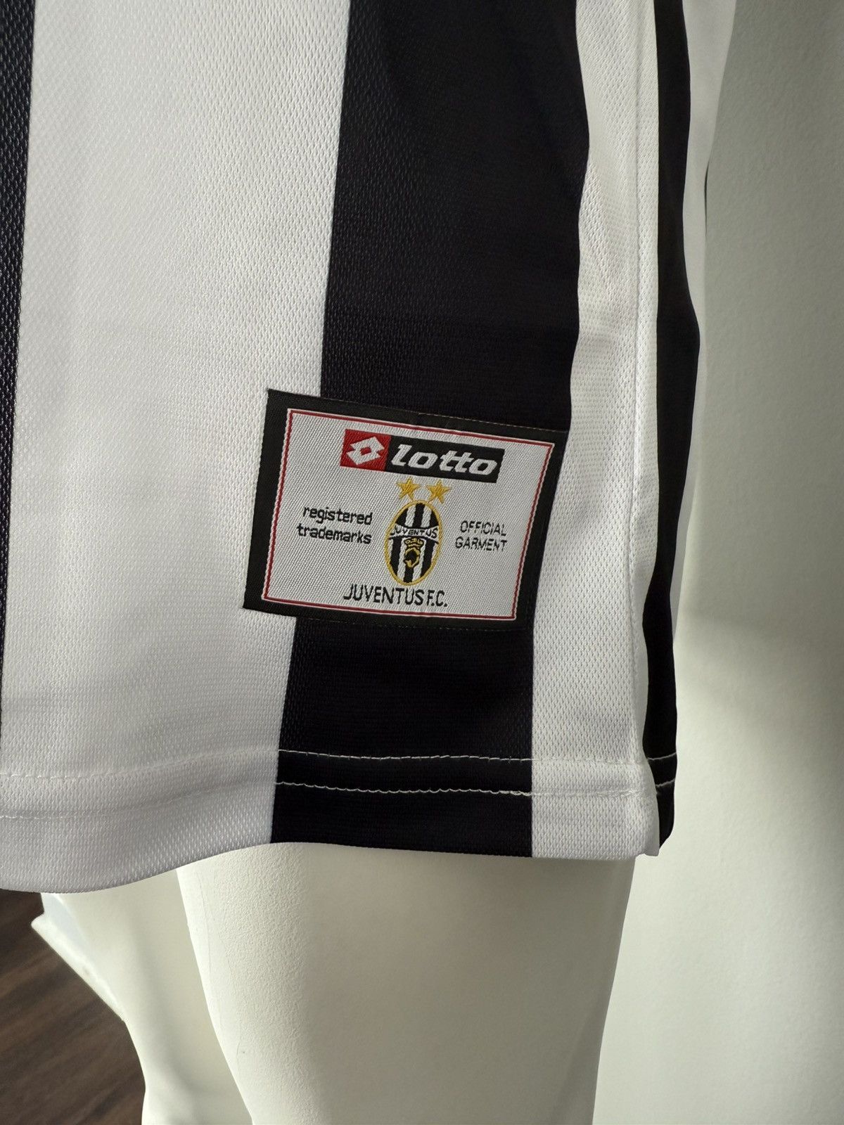 Lotto Sport Alessandro Del Piero Juventus New Men’s Soccer Retro Jersey Size US S / EU 44-46 / 1 - 2 Thumbnail