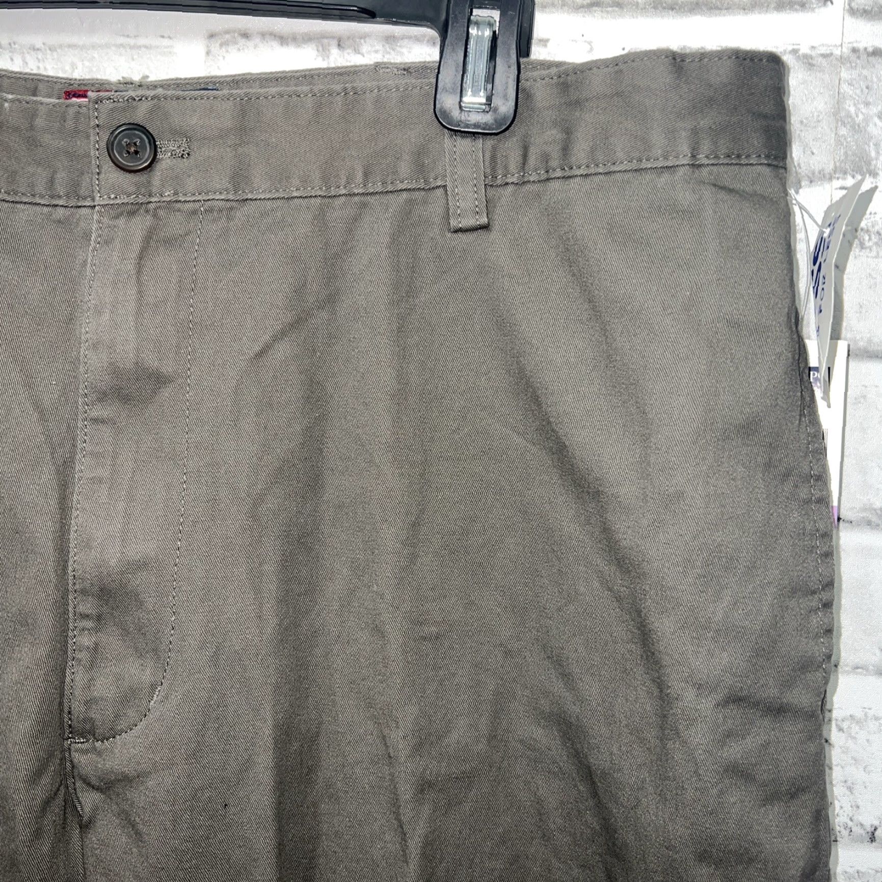 Chaps Chaps NWT Relaxed Fit Flat Front Gray Pants Mens Size 38x30 Size US 38 / EU 54 - 2 Thumbnail