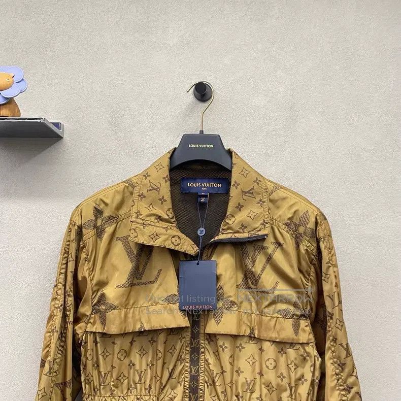 Louis Vuitton Louis Vuitton Full print coffee brown jacket Size XXS / US 00 / IT 34 - 4 Thumbnail