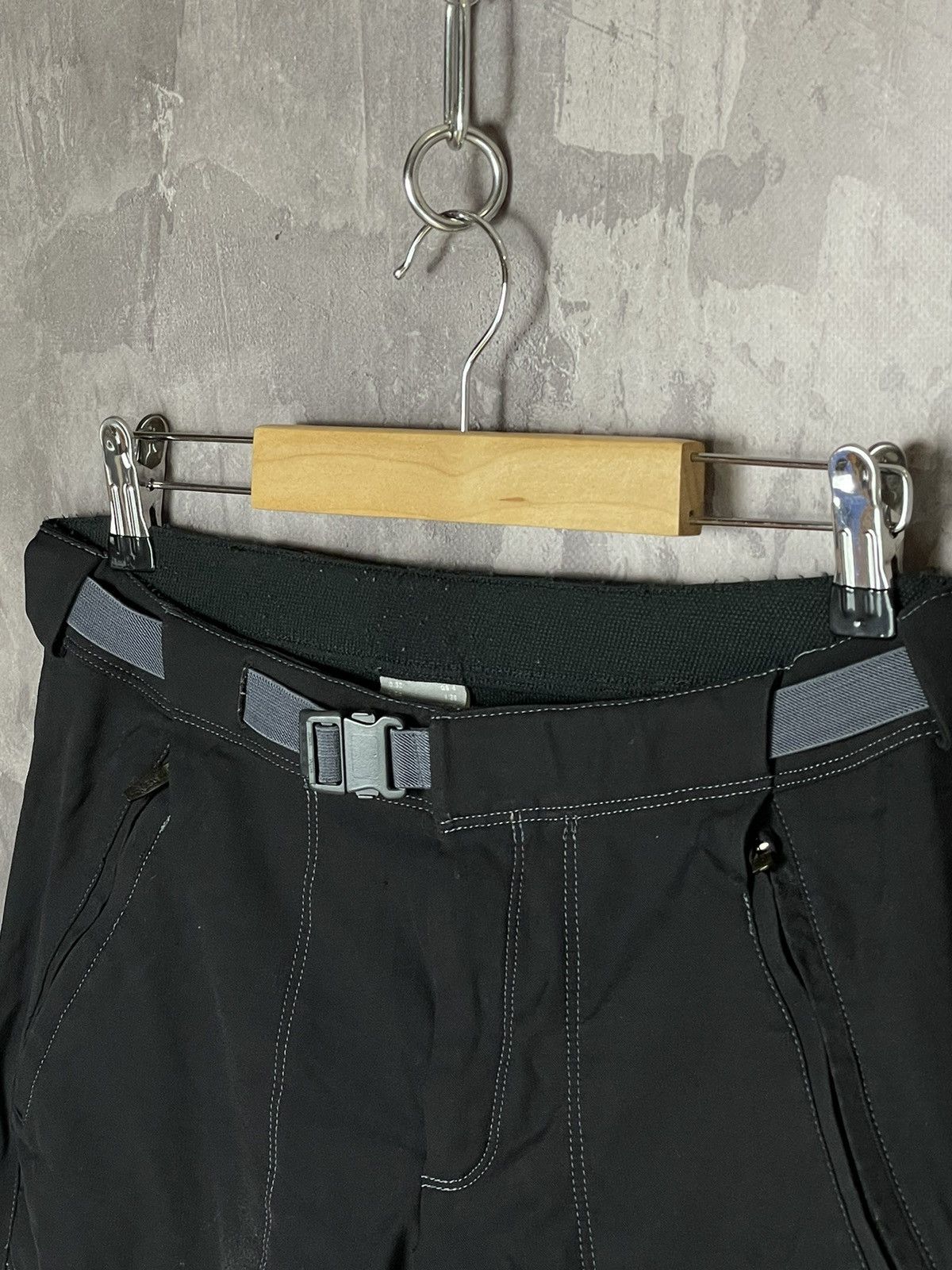 Nike ACG × Vintage VINTAGE NIKE ACG LIGHT OUTDOOR TRACK PANTS Size 26" / US 2 / IT 38 - 8 Thumbnail