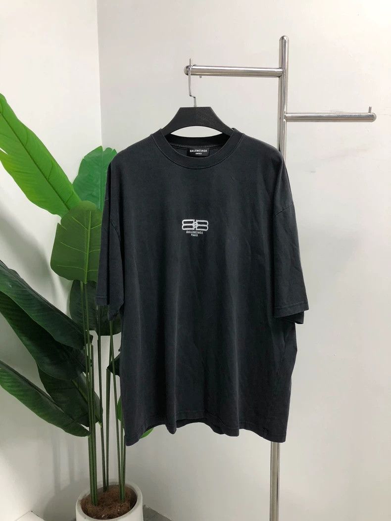 Balenciaga Balenciaga Double B Short Sleeve T-Shirt Black M Size US M / EU 48-50 / 2 - 1 Thumbnail