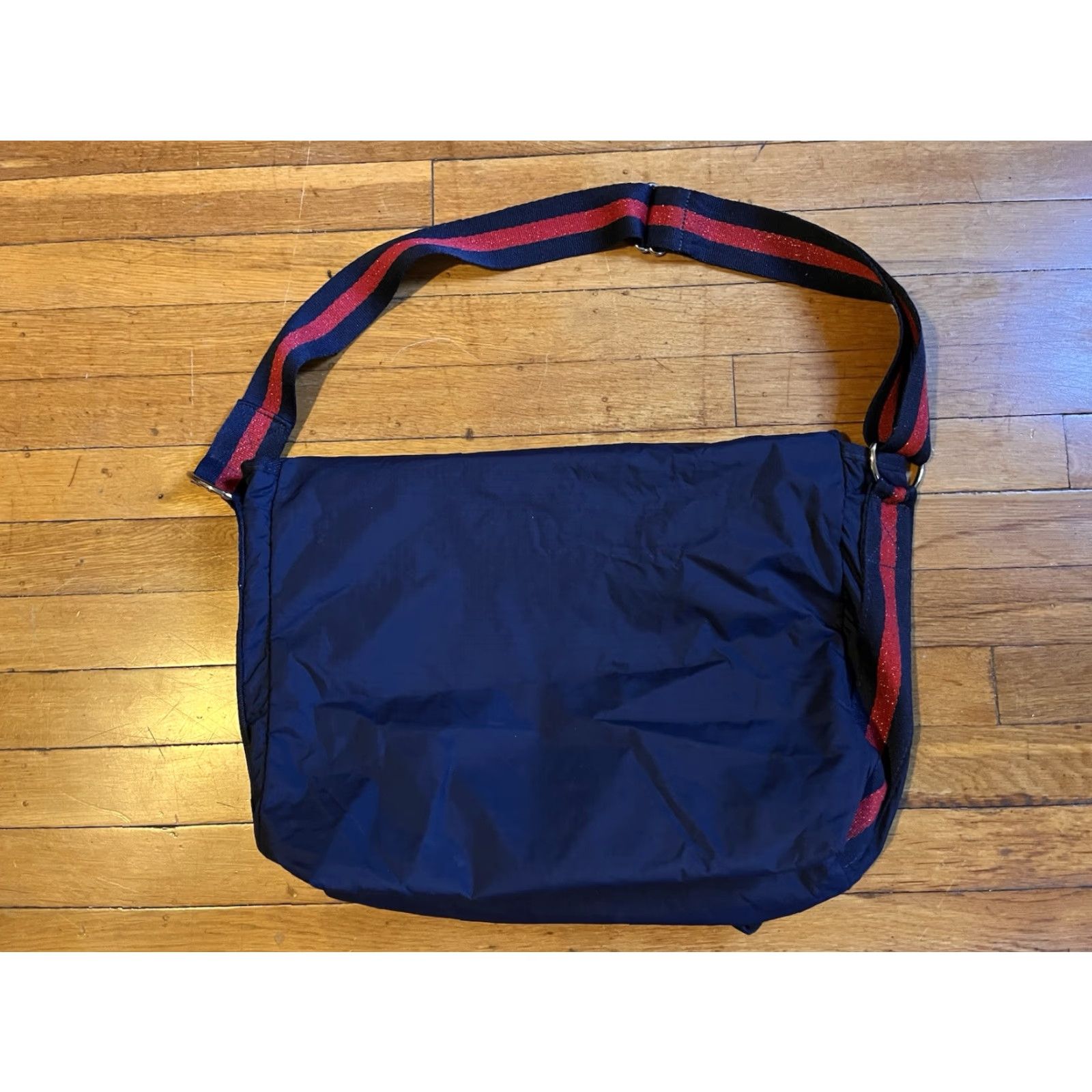 LeSportsac LeSportsac Women's Nylon Messenger Shoulder Bag Navy Red Buckles - Medium - Casual Travel - Nylon Lining Size ONE SIZE - 8 Thumbnail