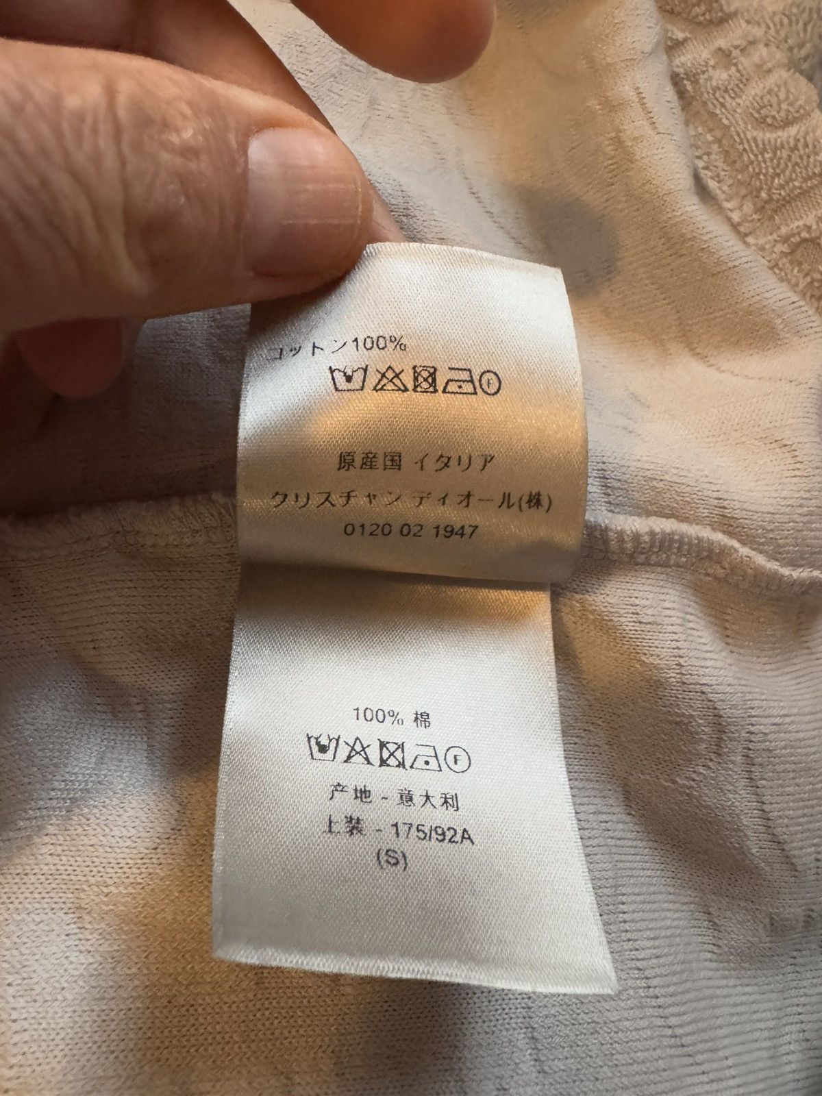 Dior DIOR tshirt STUDY PHOTOS FOR REAL TAPE MEASUREMENTS,fits dif Size US S / EU 44-46 / 1 - 12 Thumbnail