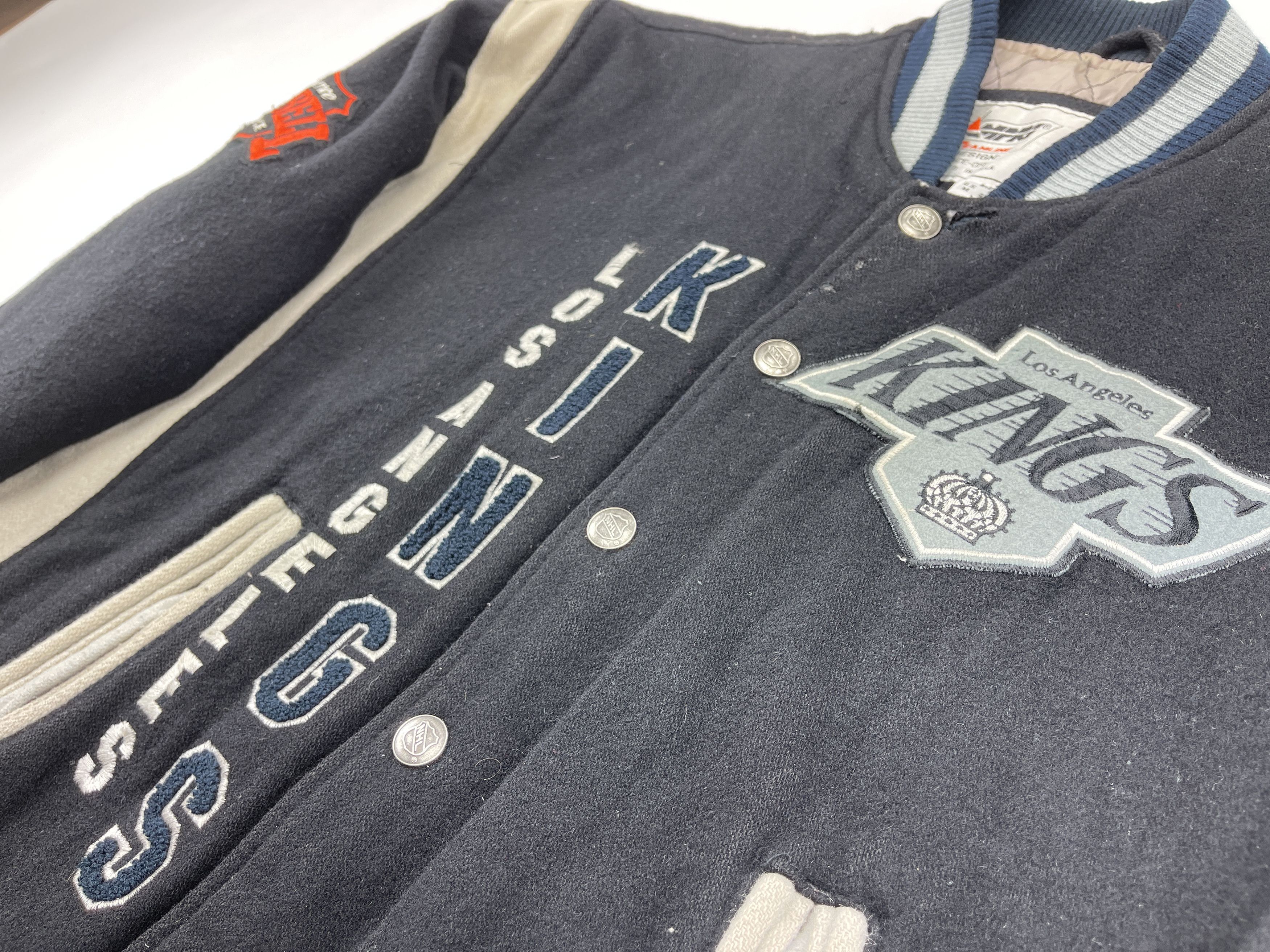 NHL NHL Los Angeles Kings jacket, Campri Teamline, vintage 90s L Size US L / EU 52-54 / 3 - 13 Thumbnail