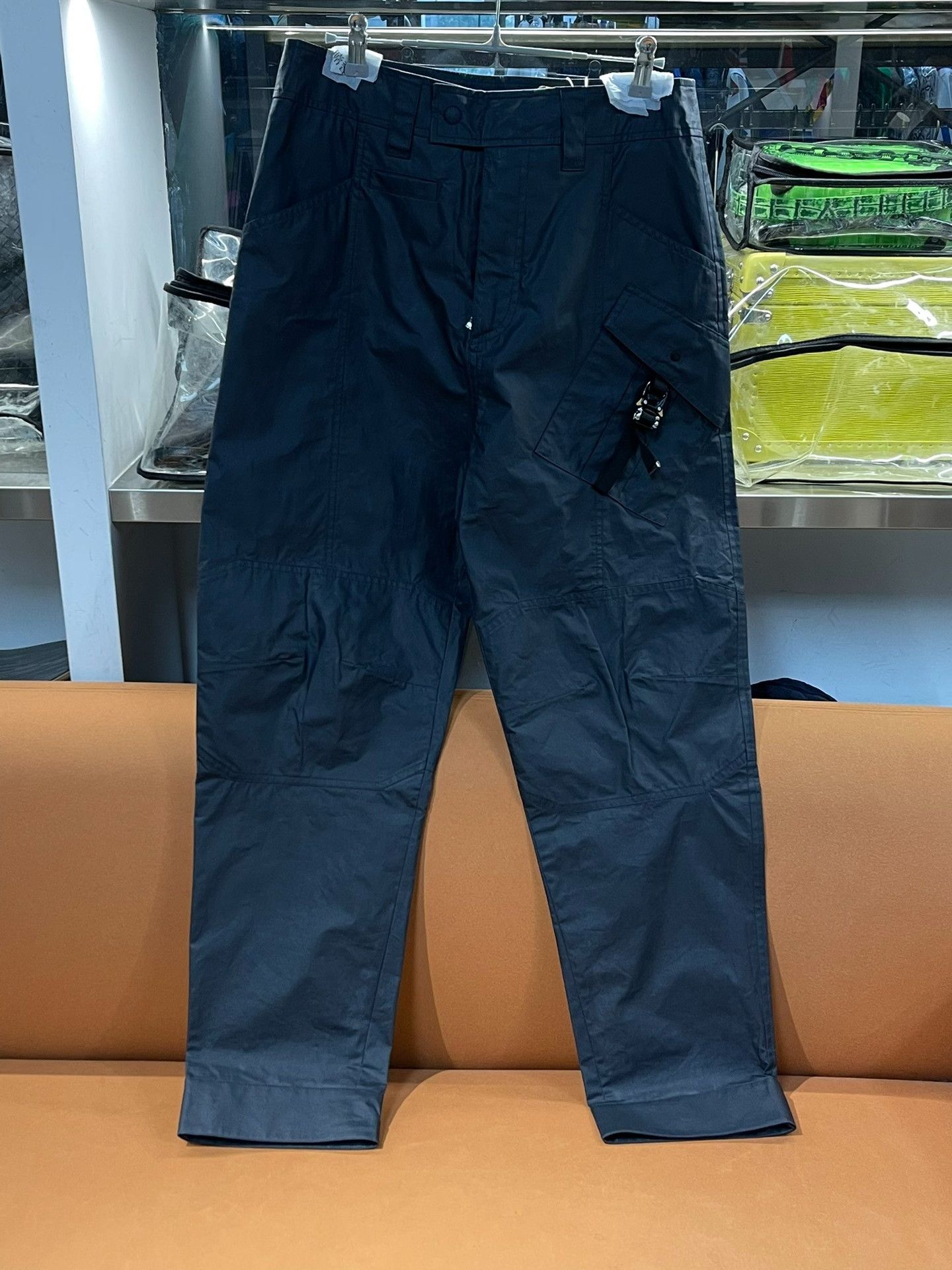 Dior Dior FW23 Straight-Leg Cargo Pants Size US 31 - 1 Thumbnail