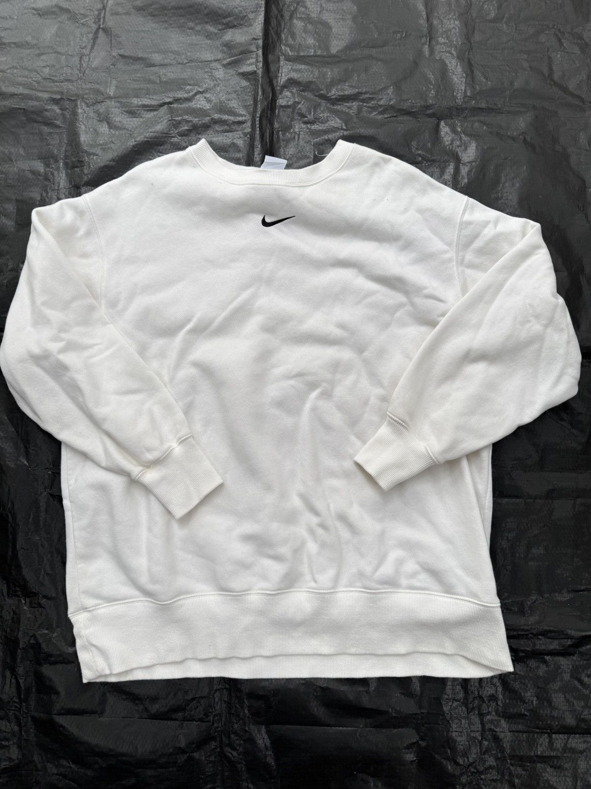 Nike Nike white crewneck sweatshirt Size US XL / EU 56 / 4 - 1 Thumbnail