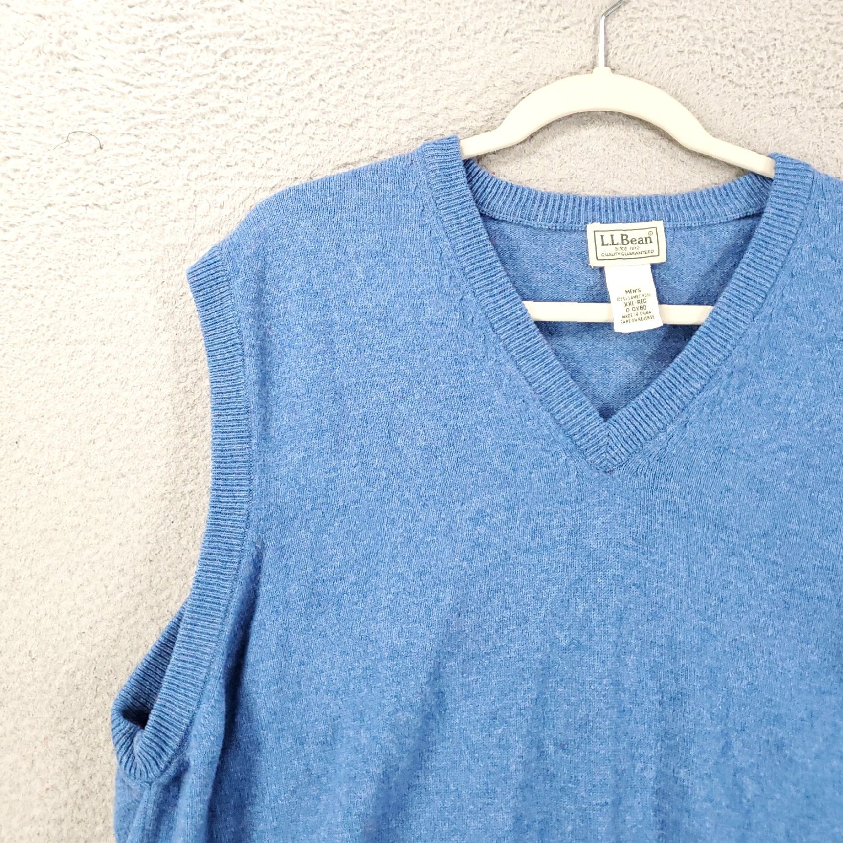 Vintage VINTAGE L.L. Bean Sweater Vest Mens 2XL Blue Wool V-Neck Sleeveless Pullover Golf Shirt Size US XXL / EU 58 / 5 - 2 Thumbnail