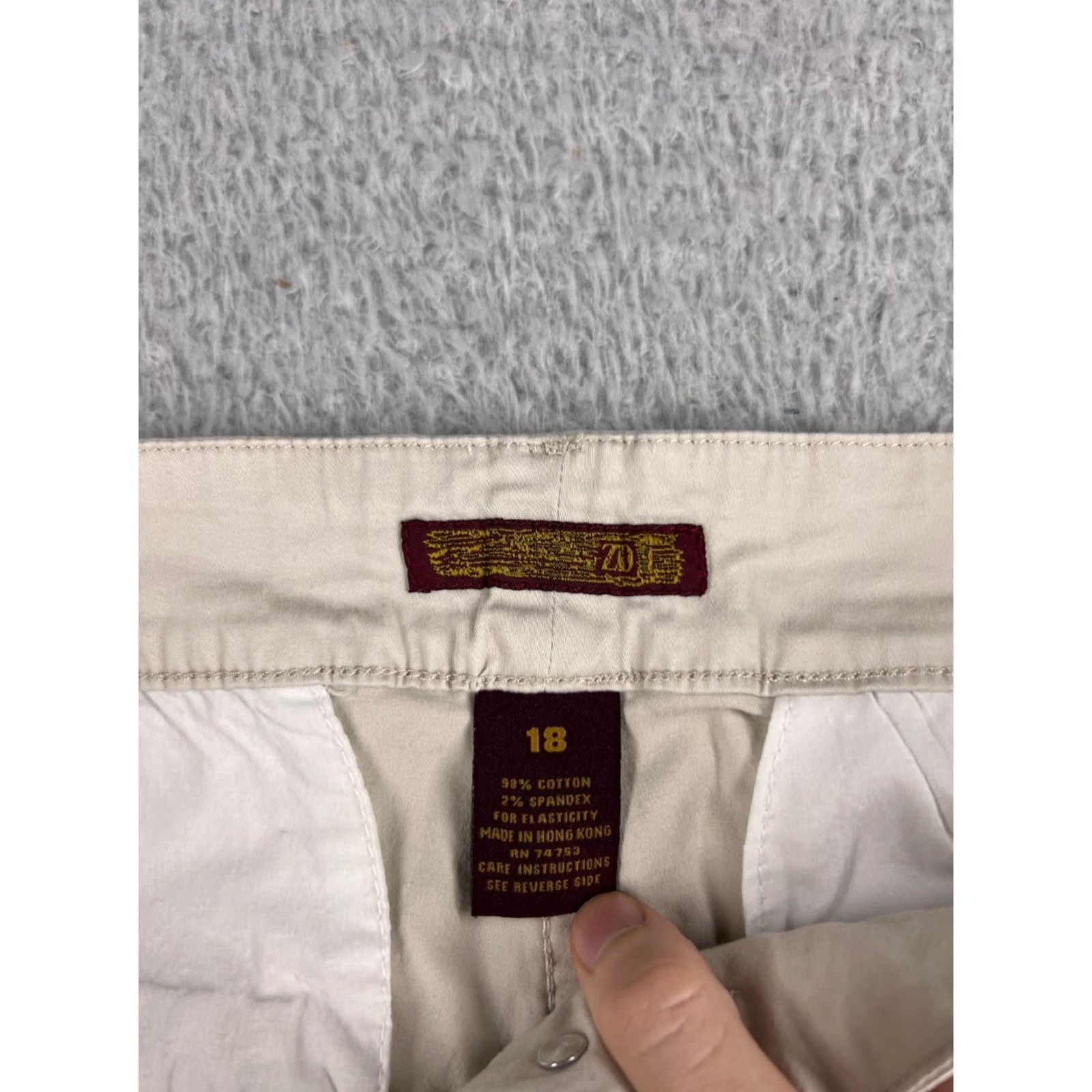 Vintage Zana Di Pants Womens 18 Beige Capri Chino Flat Front Stretch Crop Cotton Blend - Mid Rise, Beige, Classic Fit, Regular Size 18, Womens, Pants Size 40" / US 18 - 3 Thumbnail