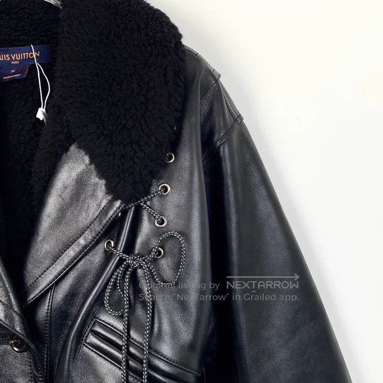 Louis Vuitton Louis Vuitton Black Fur Collar Cow Leather Waist Jacket Size XS / US 0-2 / IT 36-38 - 3 Thumbnail