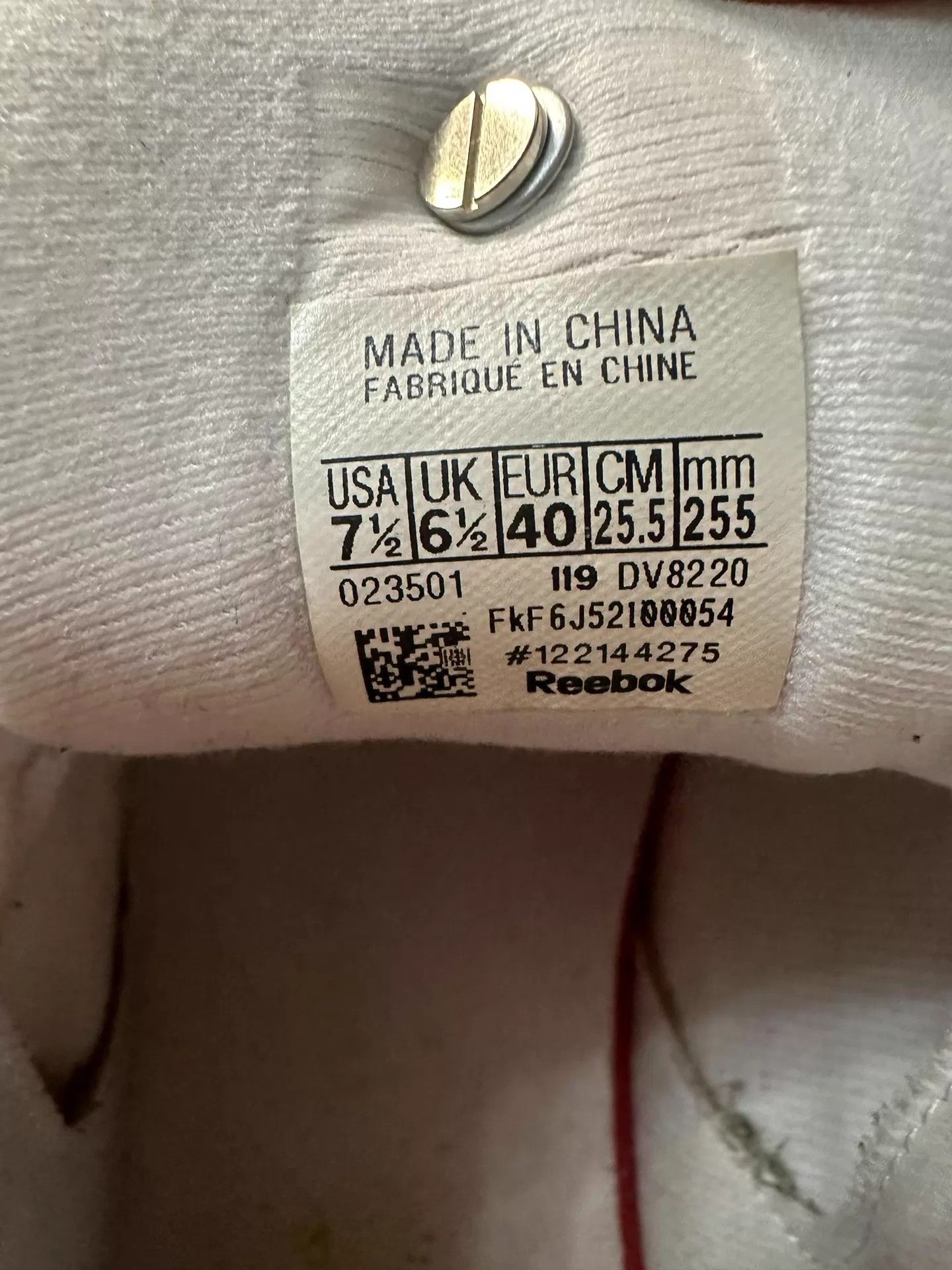 Vetements Vetements x Reebok Runway Studded Sneaker 40 (Men's, Rare) Size US 7 / EU 40 - 5 Thumbnail
