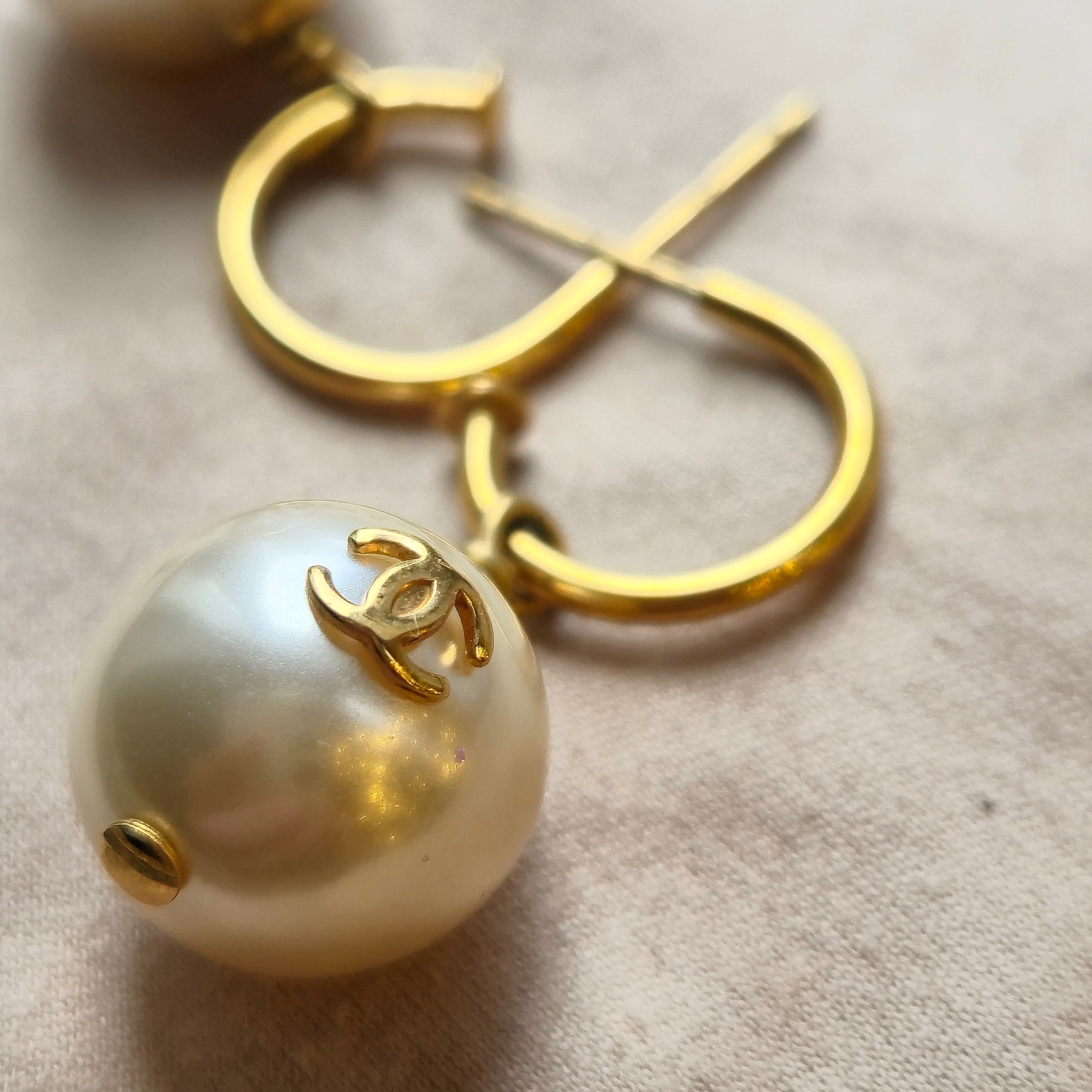 Chanel Chanel Gold Pearl Drop Mini Hoop Earrings Size ONE SIZE - 4 Thumbnail
