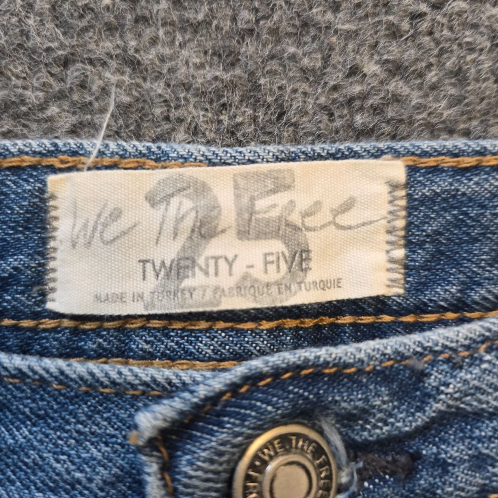 Free People Free People Jeans Womens Size 25 Blue Distressed Straight Leg Raw Hem Cropped Size 42" / US 20 - 5 Thumbnail