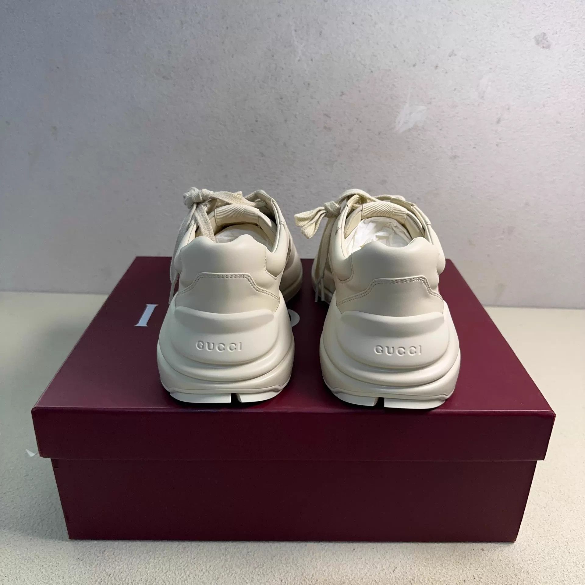 Gucci GUCCI Rhyton Off-White Red Logo Dad Shoe US 41.5 Size US 8.5 / EU 41-42 - 3 Thumbnail