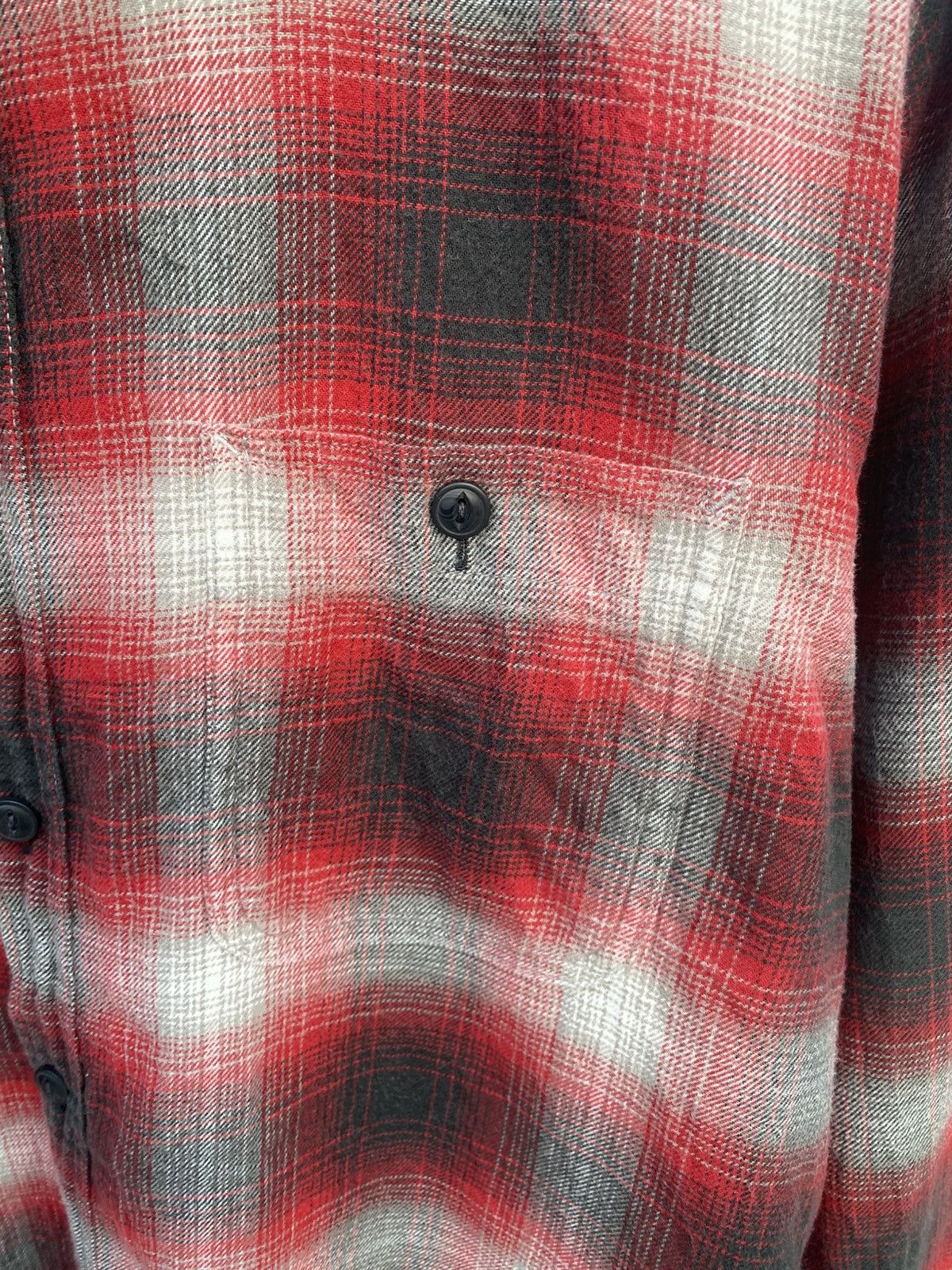 Uniqlo Uniqlo shadow plaid kurt cobain style Size US XL / EU 56 / 4 - 6 Thumbnail